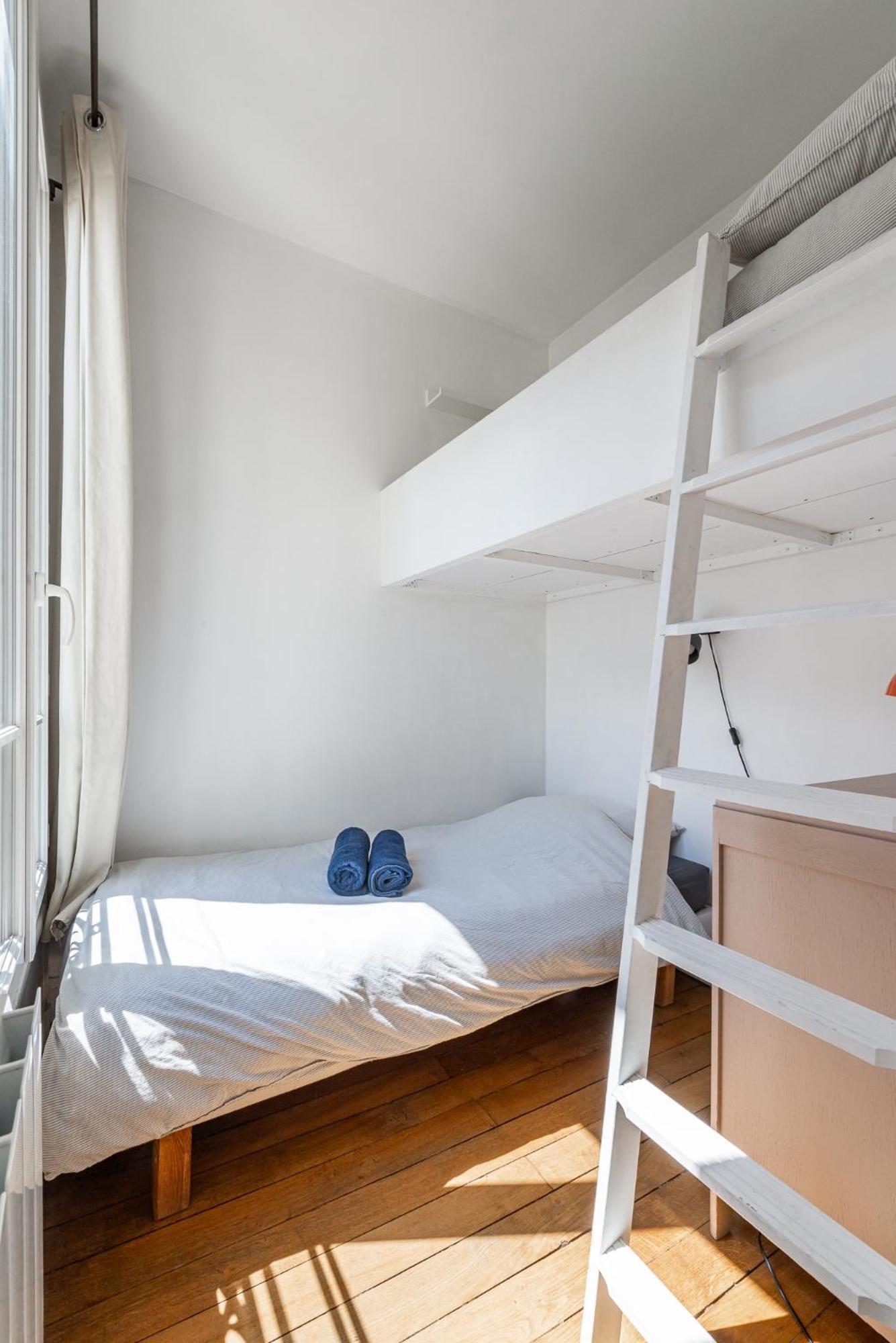 Entre Montmartre Et Canal Saint Martin-gare Du Nord Apartment *
