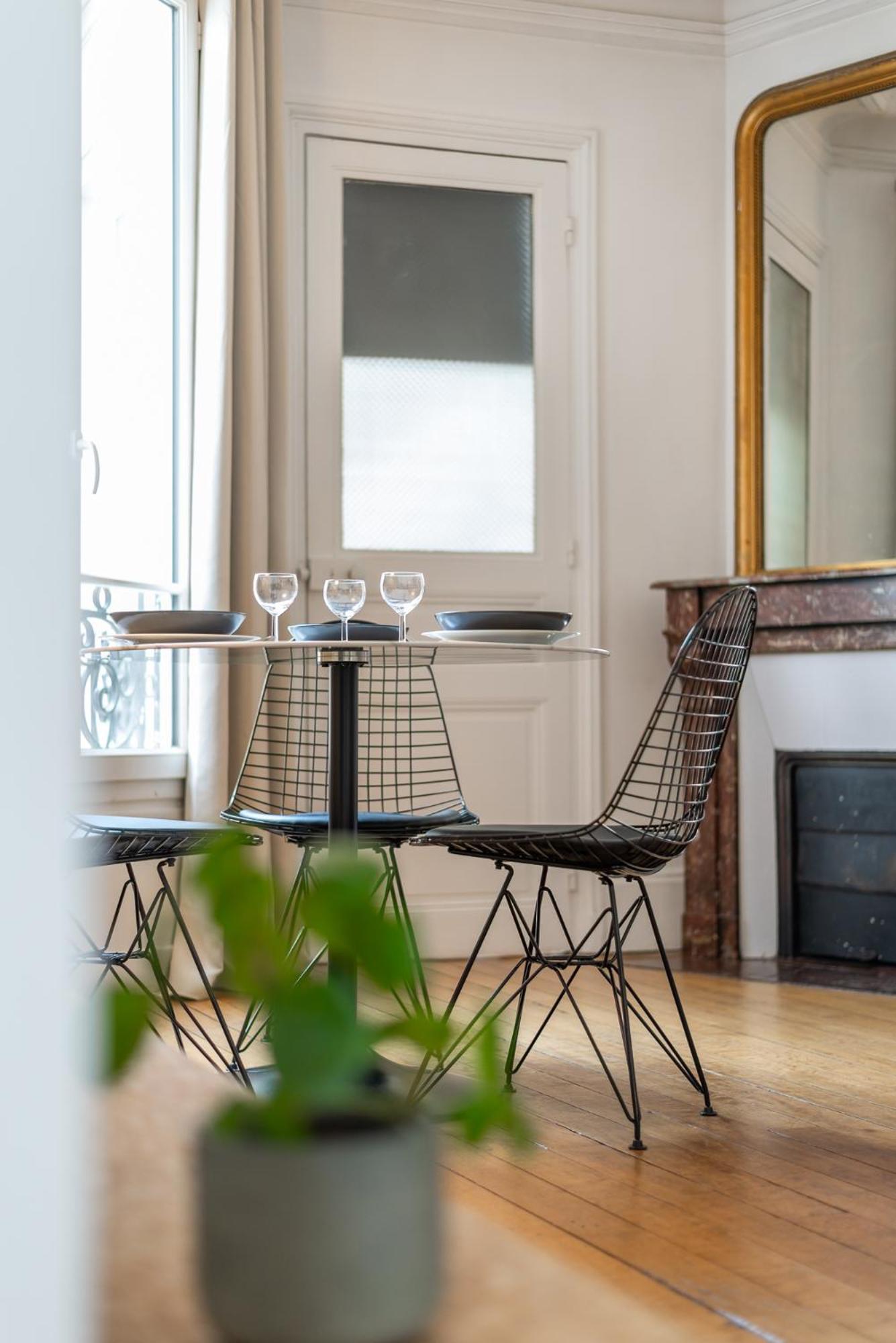 Apartment Entre Montmartre Et Canal Saint Martin-gare Du Nord Paris