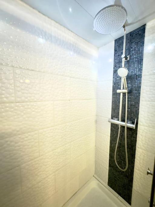 Tres Bel 5p Montmartre Apartment *