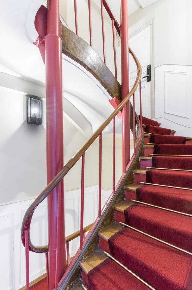 Appartement Grands Boulevards 11 *