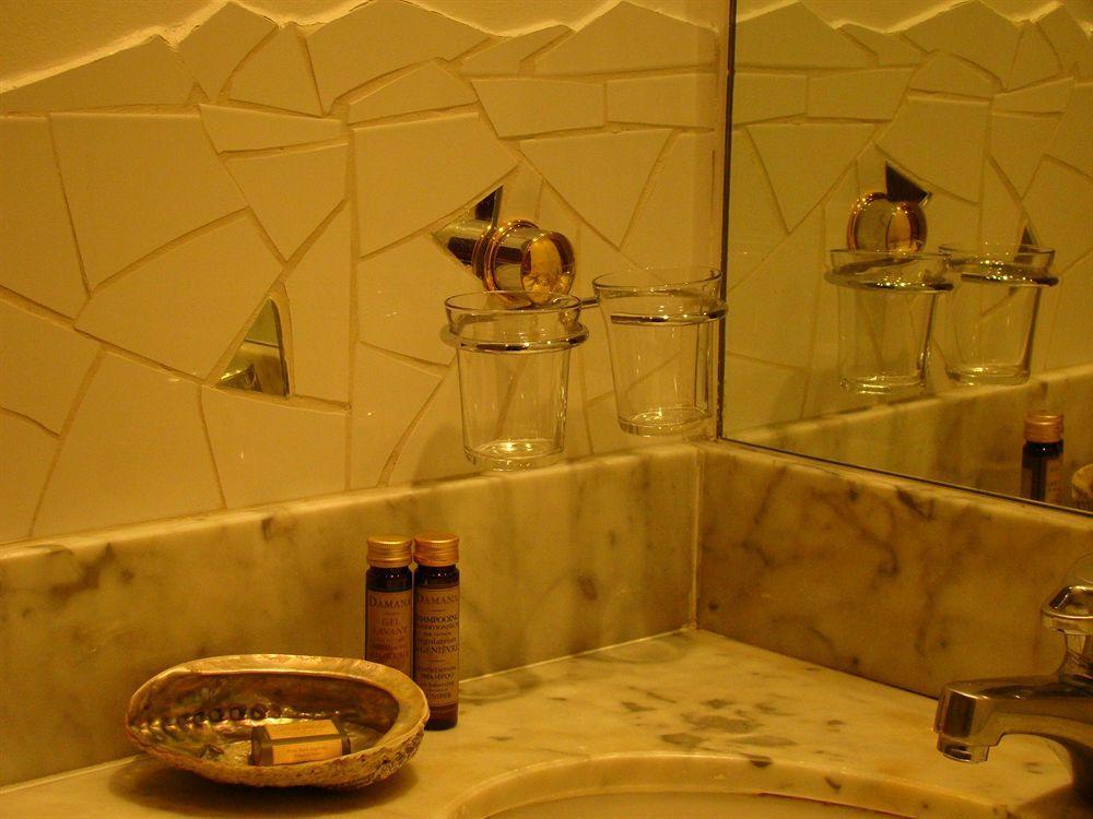 Hotel Les Jardins Du Luxembourg Paris