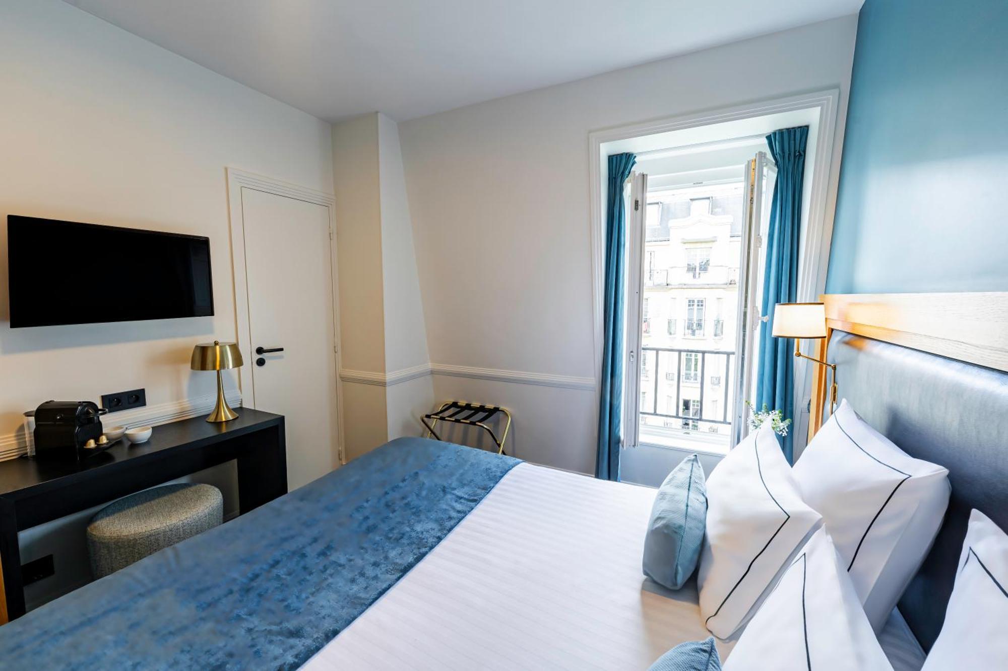 Hotel Le Cercle Tour Eiffel 3*