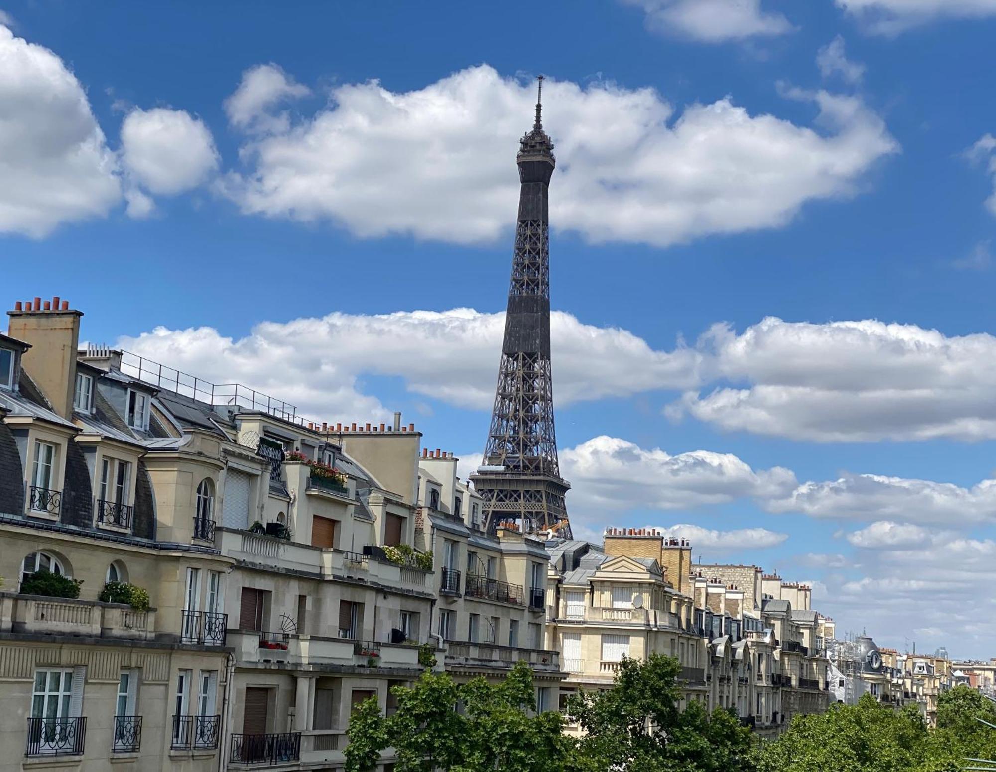 Le Cercle Tour Eiffel Hotel Paris