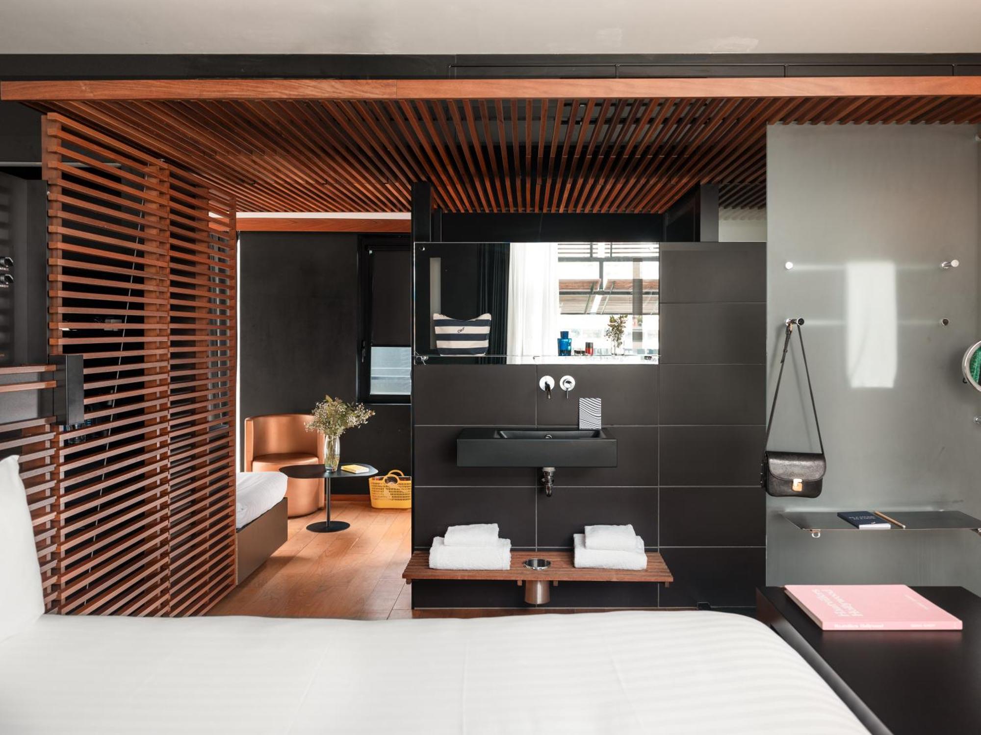 Off Seine 4* Paris