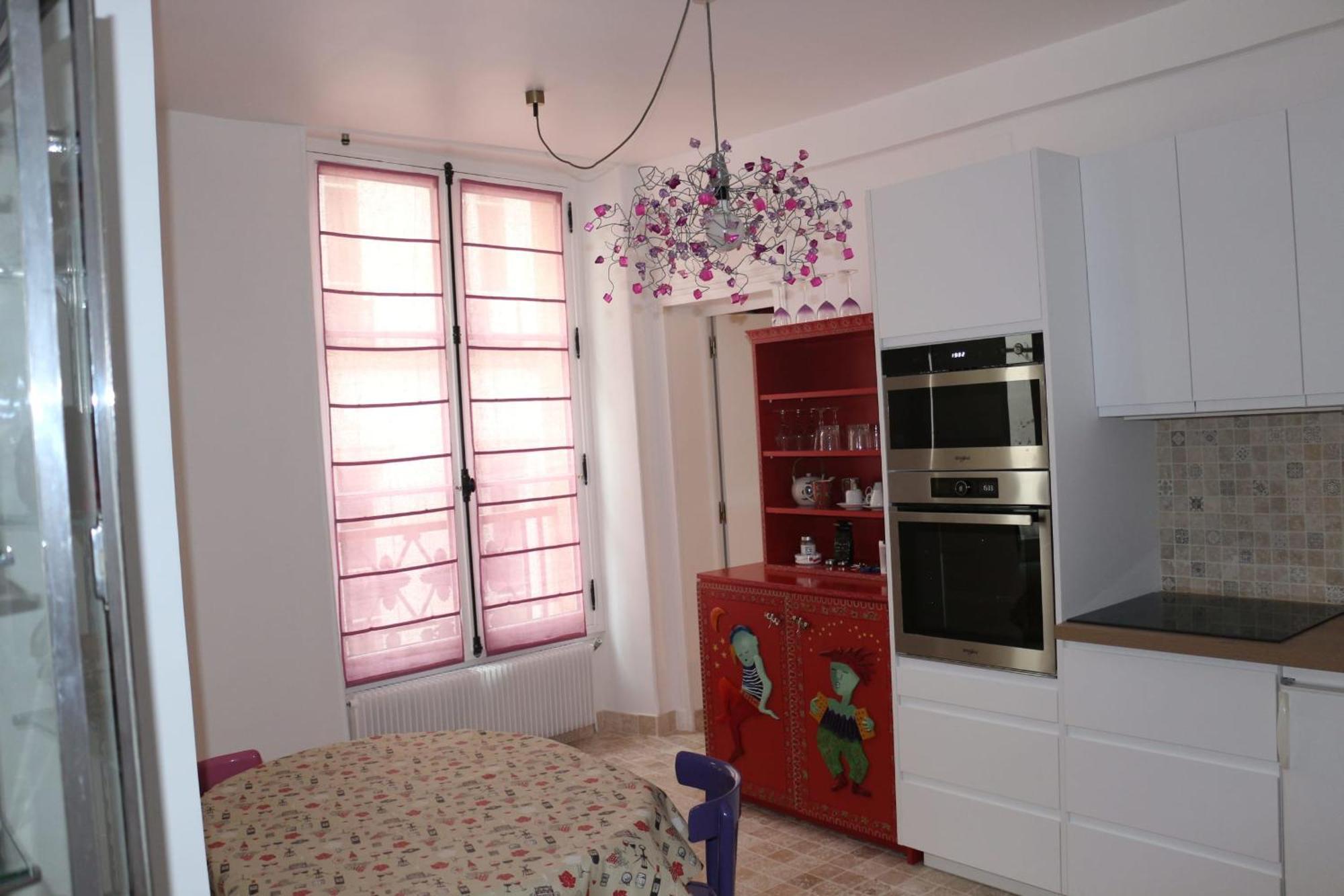 Apartment Superb In The Marais Paris