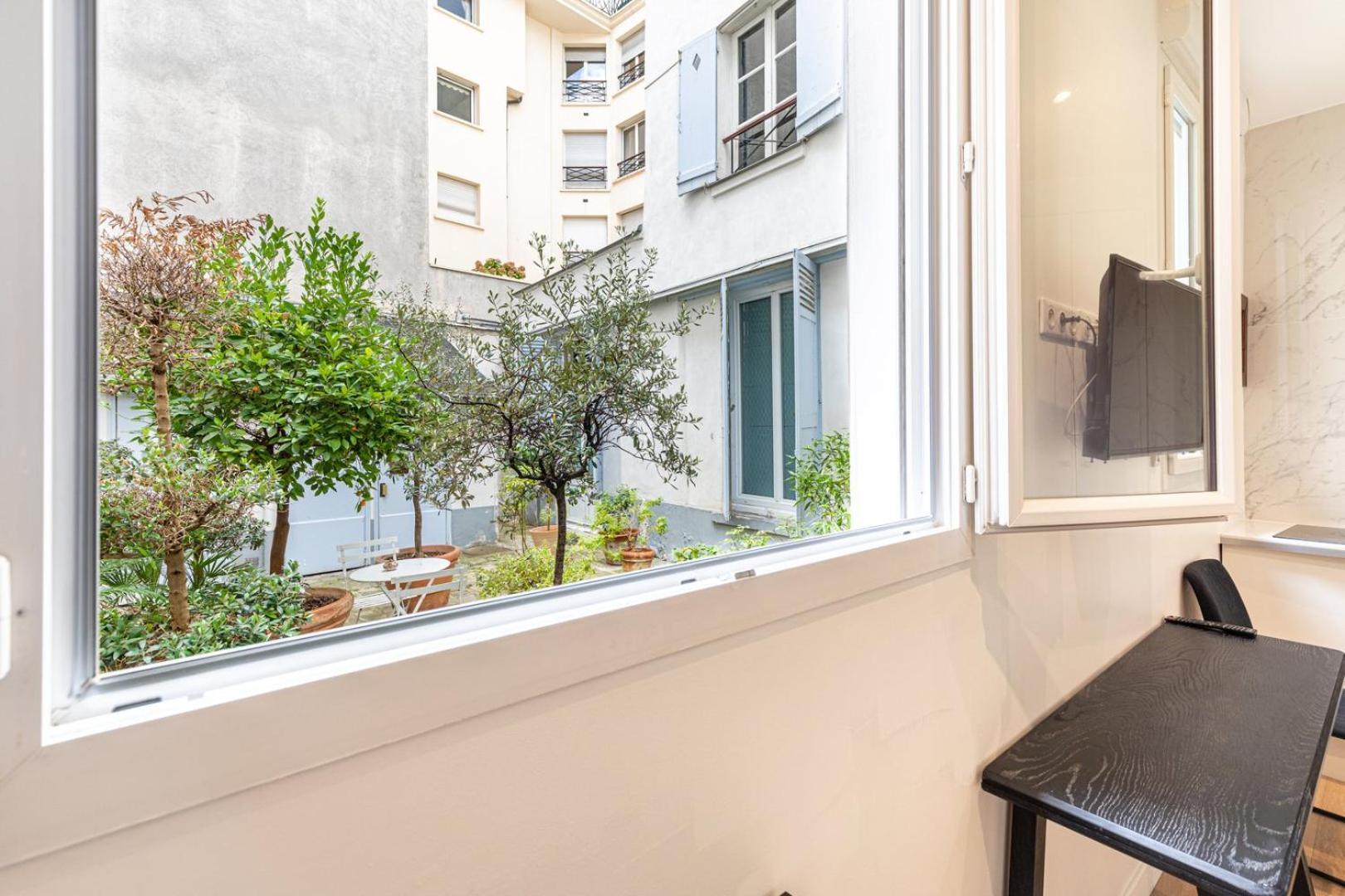 Guestready - Elysee Palace Marble Haven Apartment Paris