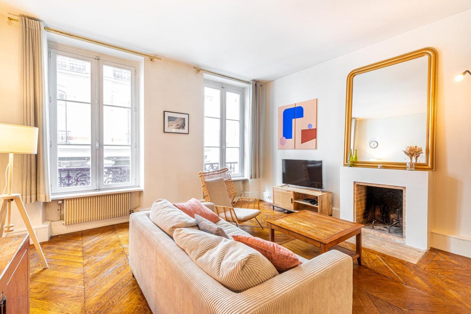 Appartement Elegant Pres Des Galeries Lafayette Paris