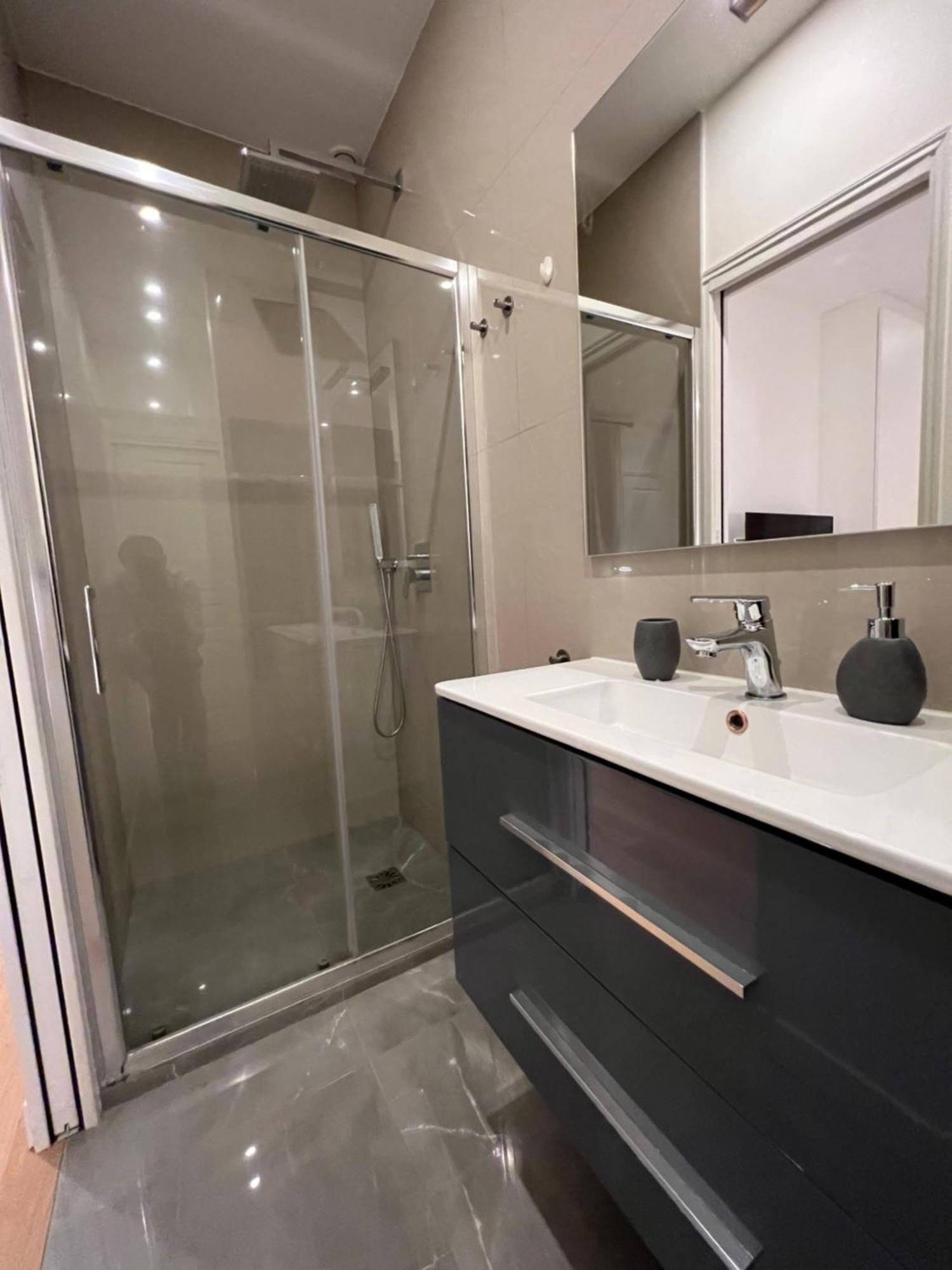 Luxury Appartment, Champs Elysees, Neuf ! Appartement