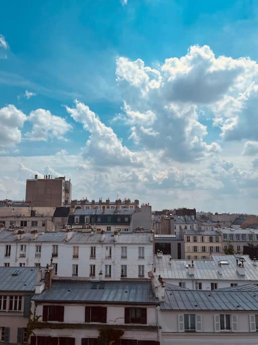 Apartment With Terrace And View Of Sacre Coeur Paris