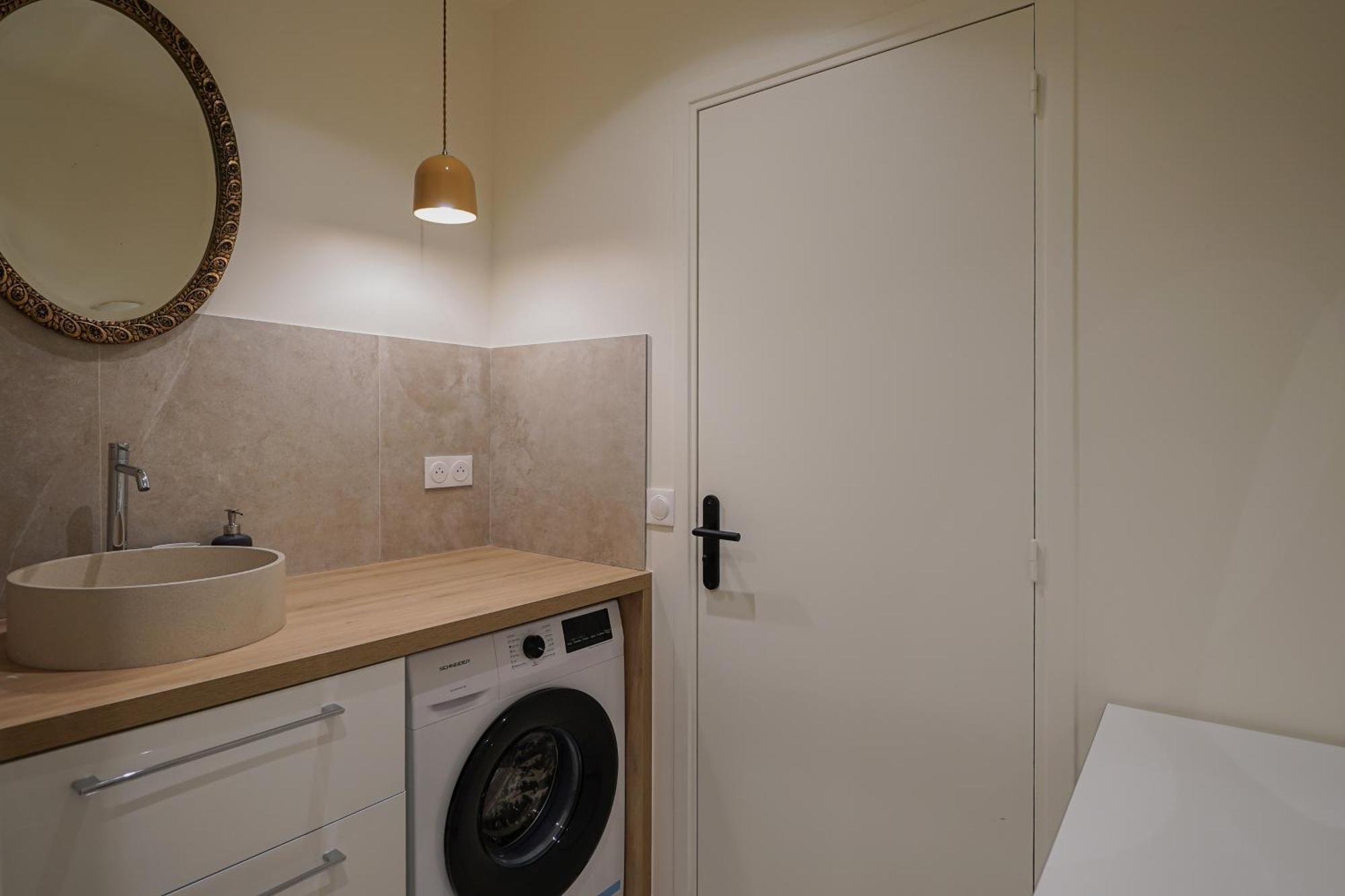 Moderne Et Chic Proche Tour Eiffel Apartment