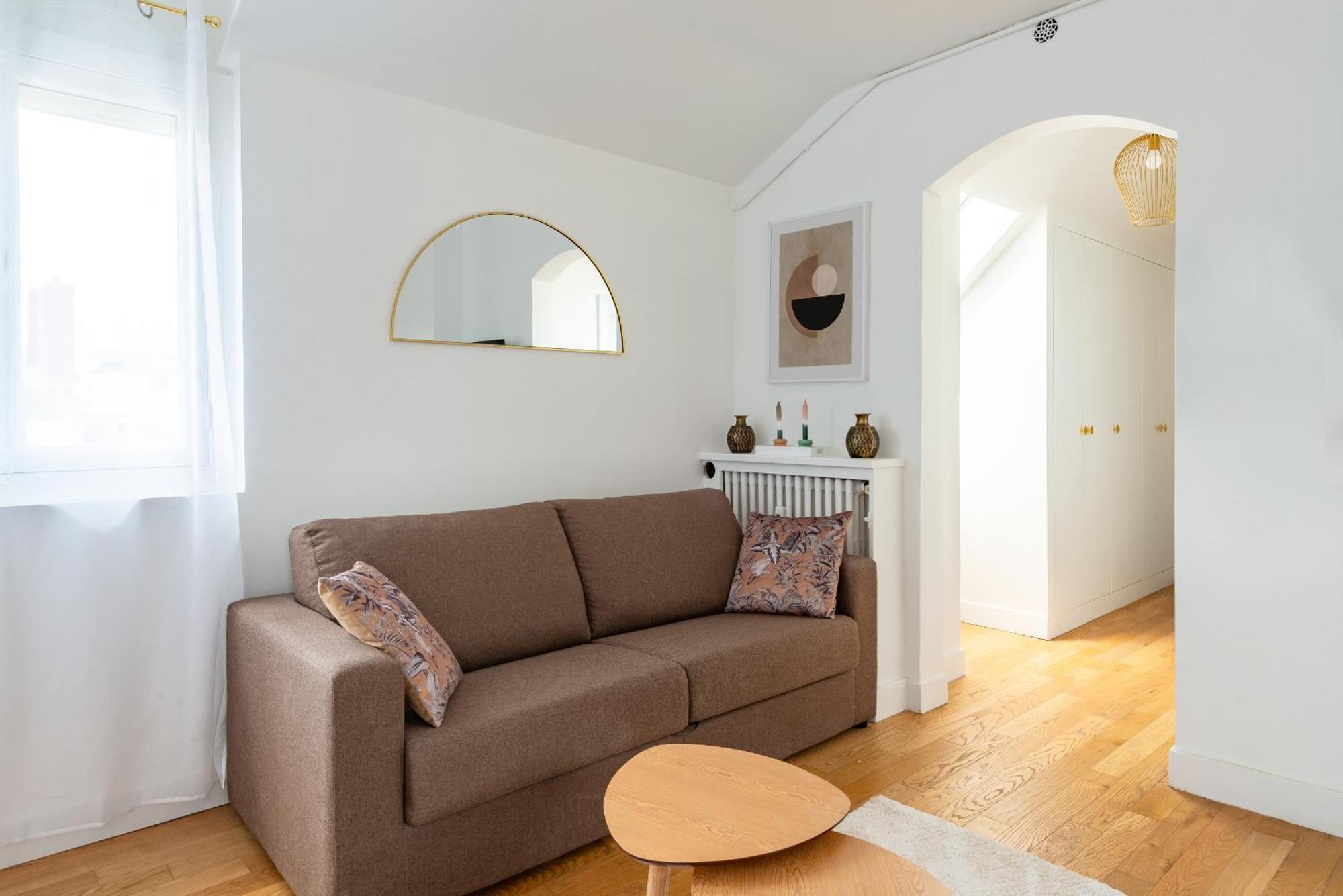 75017 Proche Champs Elysees Apartment *
