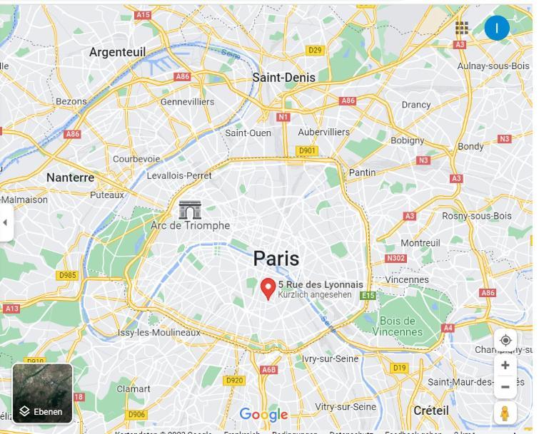 Appartement Petite Maison Avec Cour Dans Les Beaux Quartiers-vous Faites Le Menage- Very Good Prices For T-h-e Location But You Have To Clea-n Th-e Flat