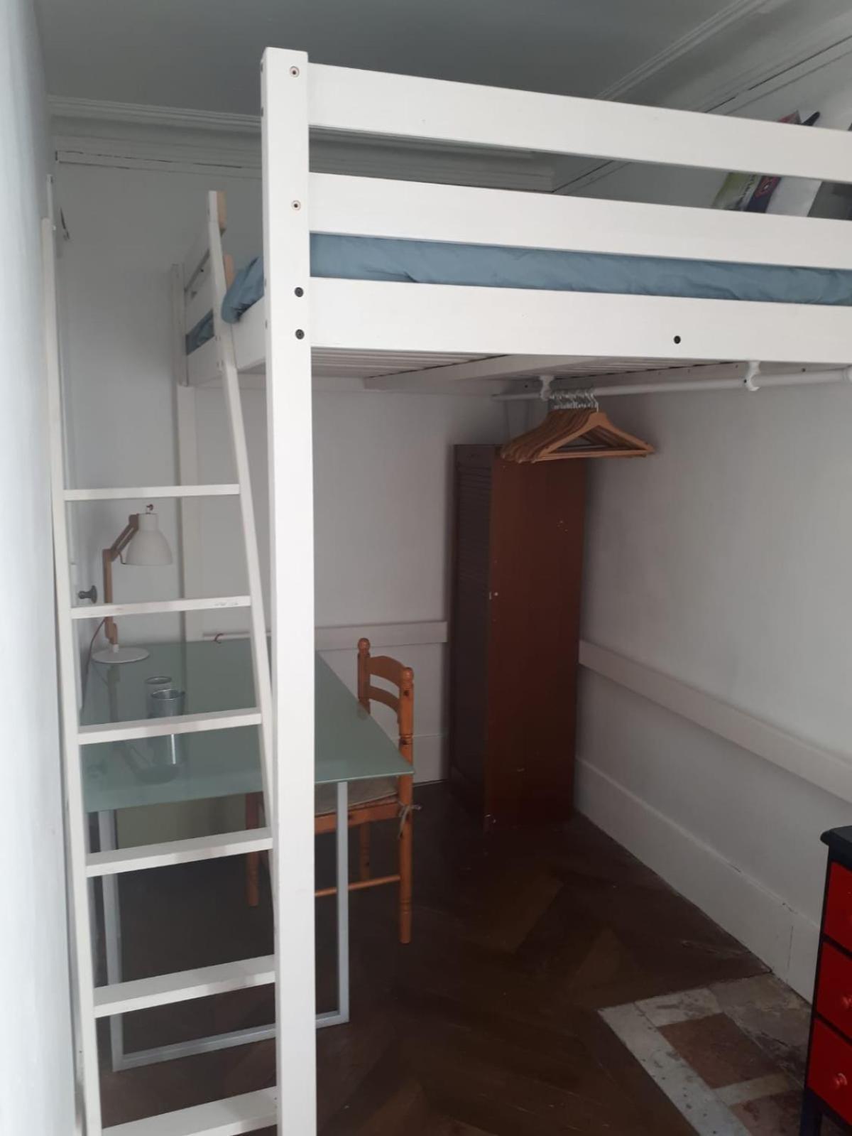 Homestay Batignolles - Parisian *