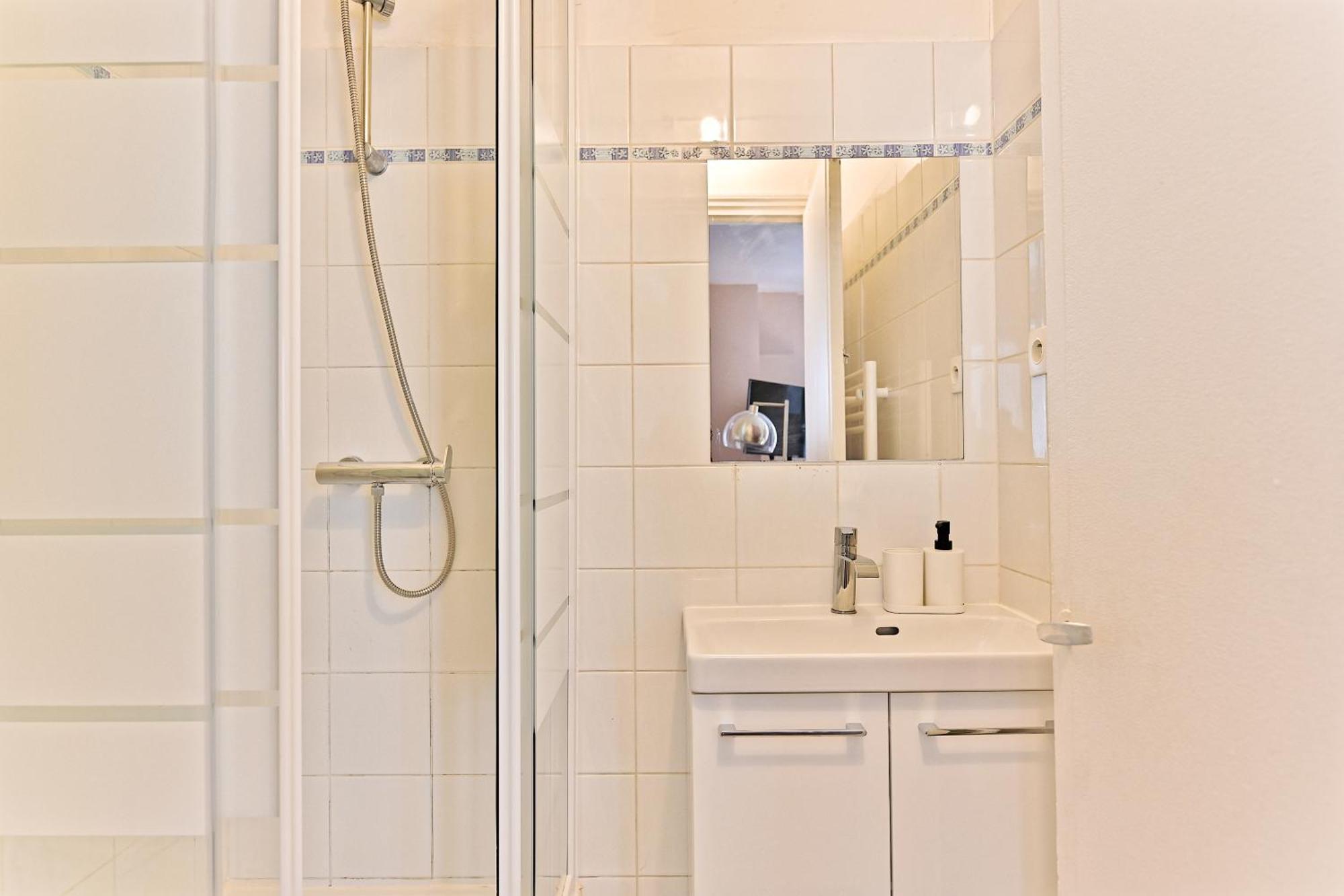 Appartement Pour 4 Proche De La Gare Montparnasse