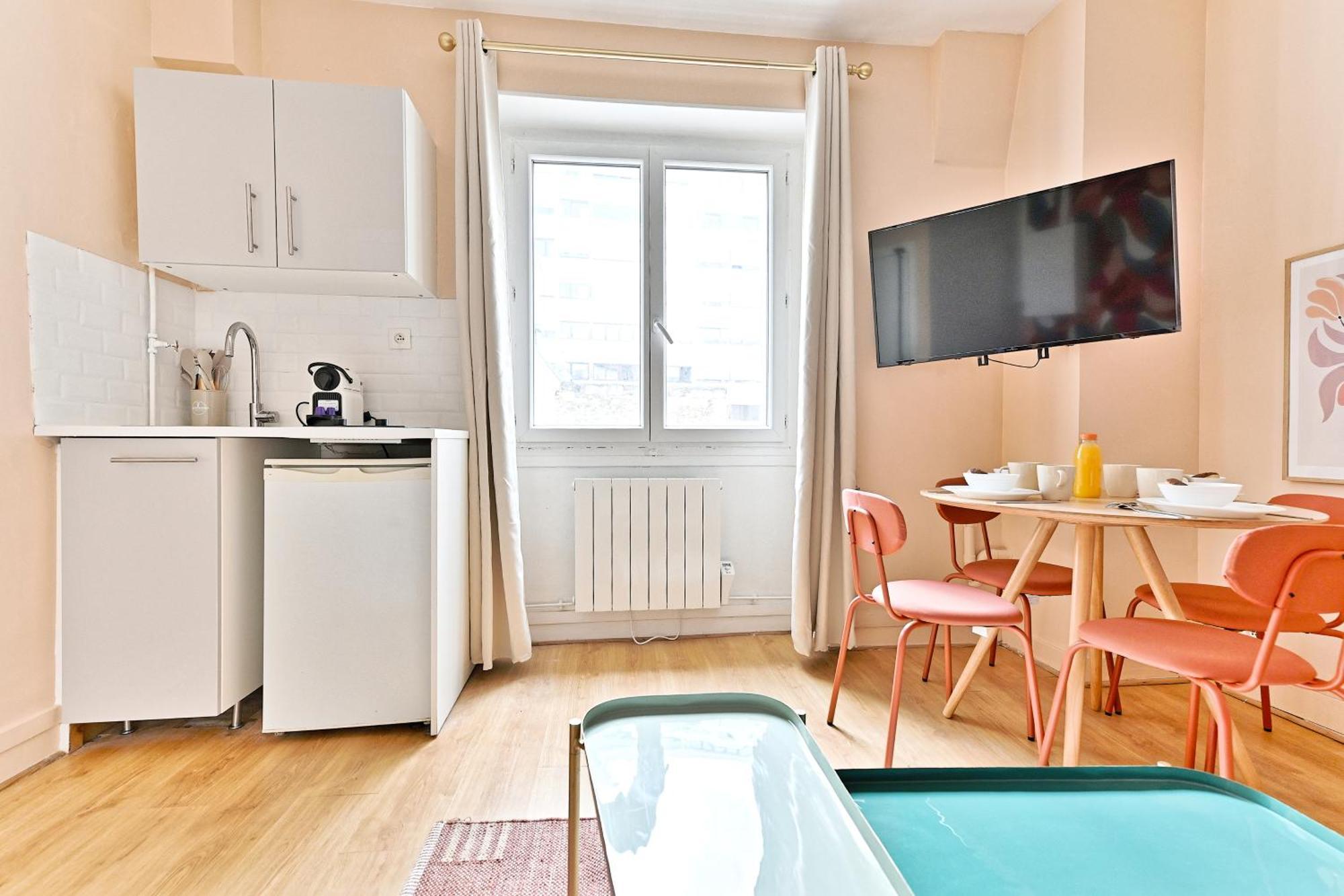 Appartement Pour 4 Proche De La Gare Montparnasse Paris