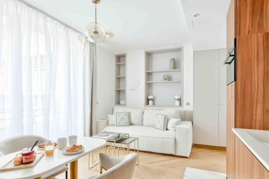 Apartment Romantic Getaway - Le Marais - With Ac *