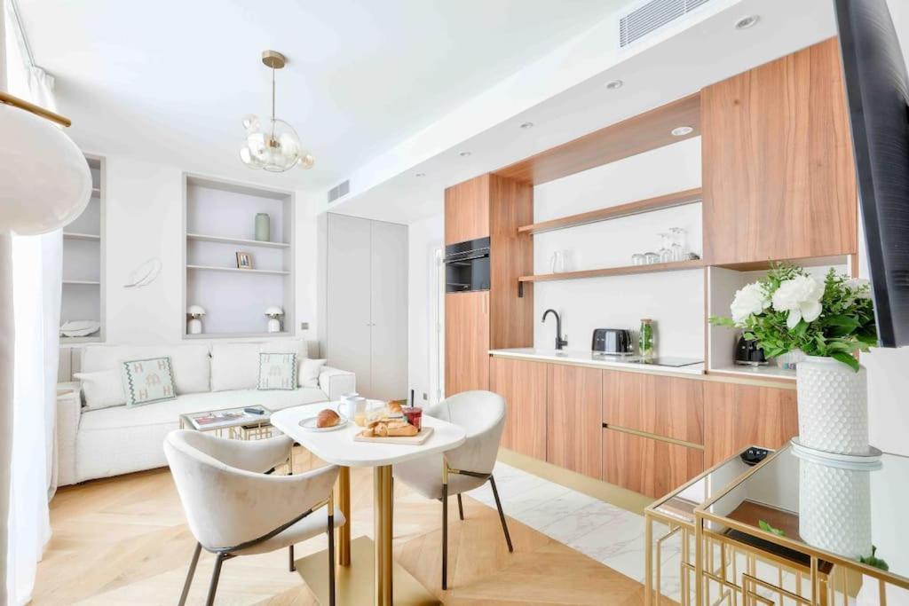 Romantic Getaway - Le Marais - With Ac * Paris