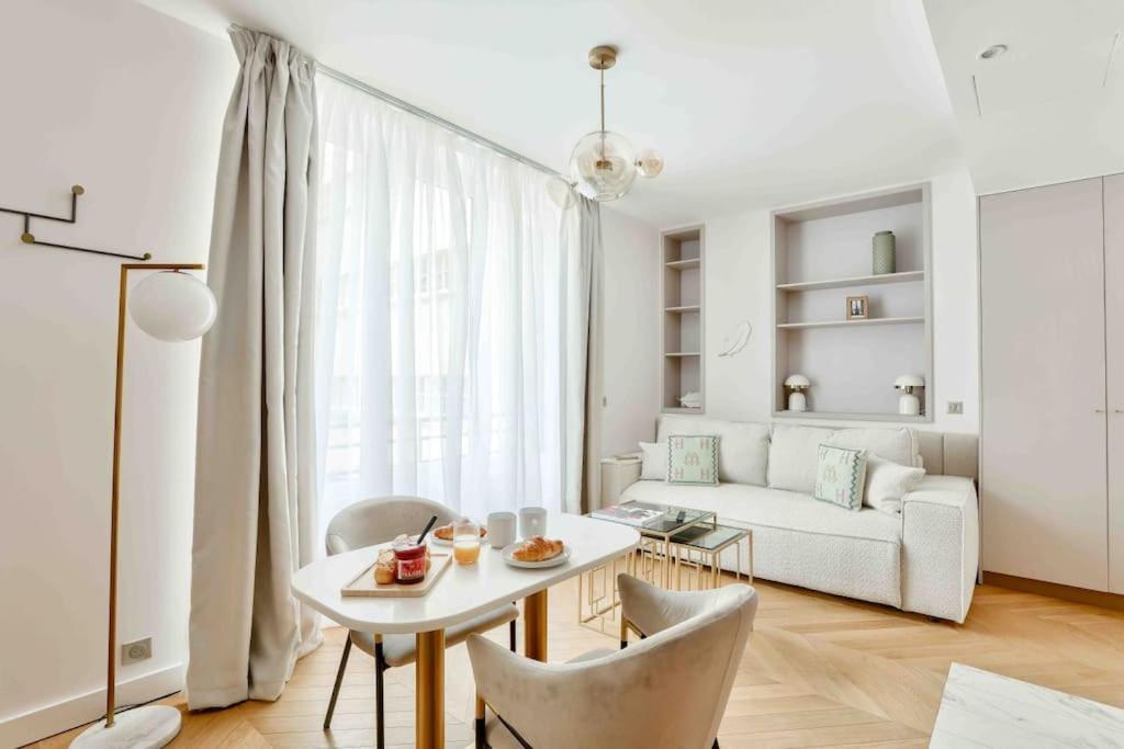 Romantic Getaway - Le Marais - With Ac Paris