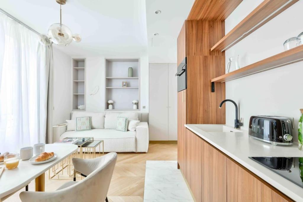 Apartment Romantic Getaway - Le Marais - With Ac *