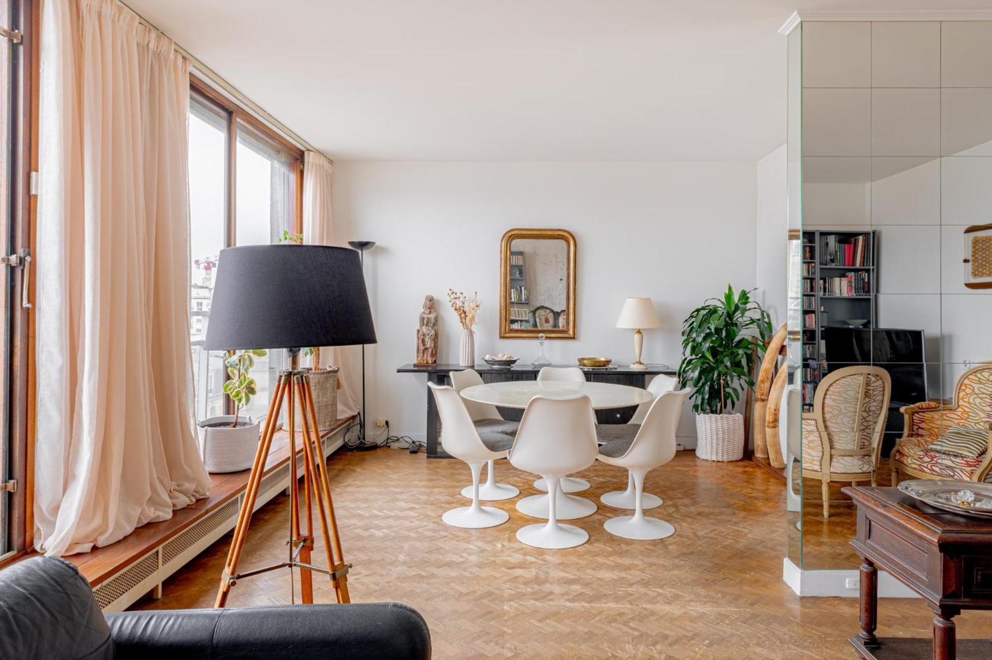 New - 3 Bedroom Flat With Eiffel Tower View * Paris