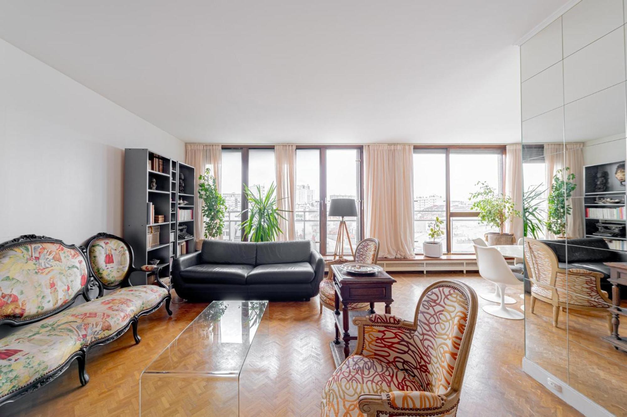 New - 3 Bedroom Flat With Eiffel Tower View Apartment
