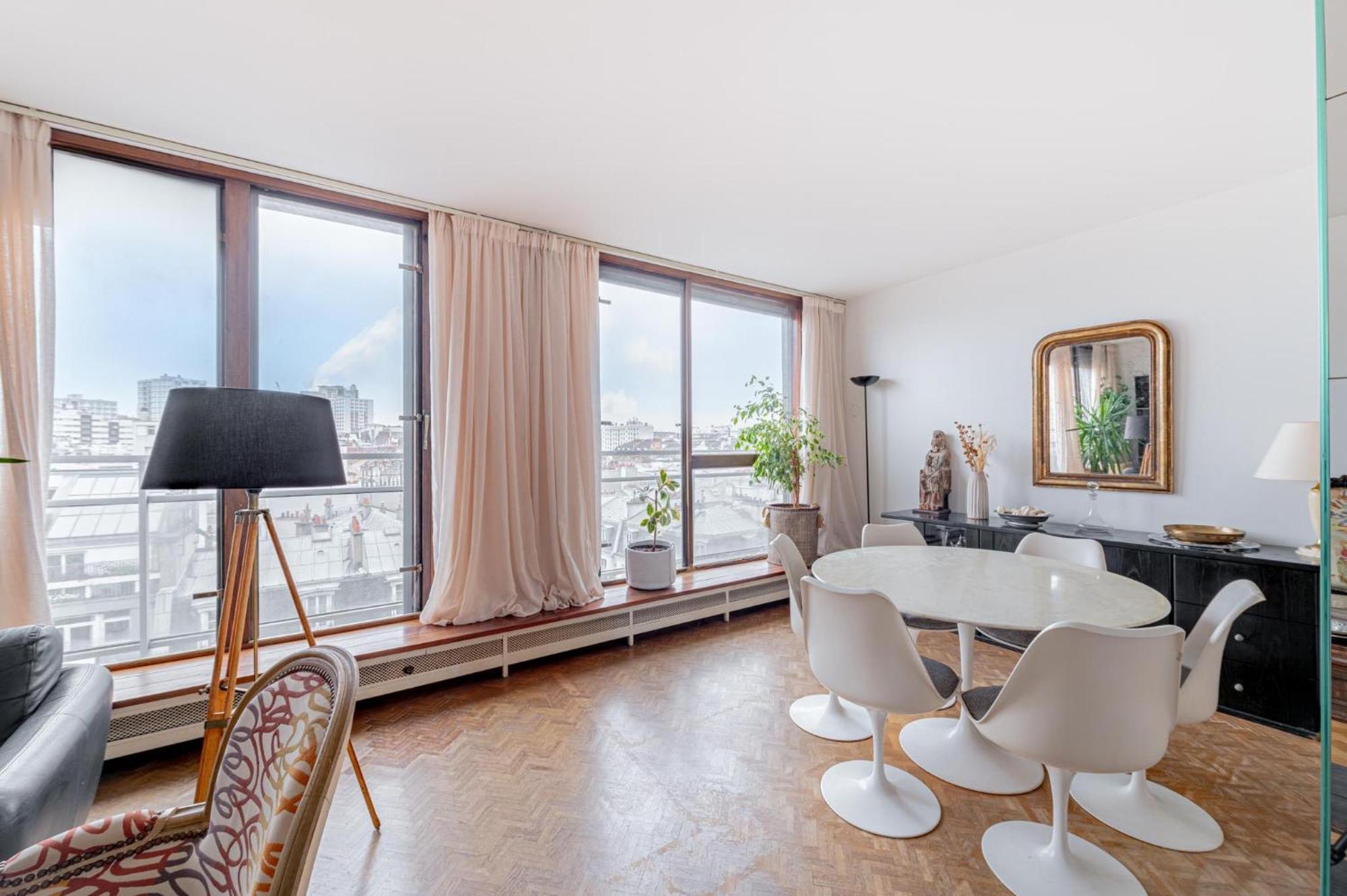 New - 3 Bedroom Flat With Eiffel Tower View *