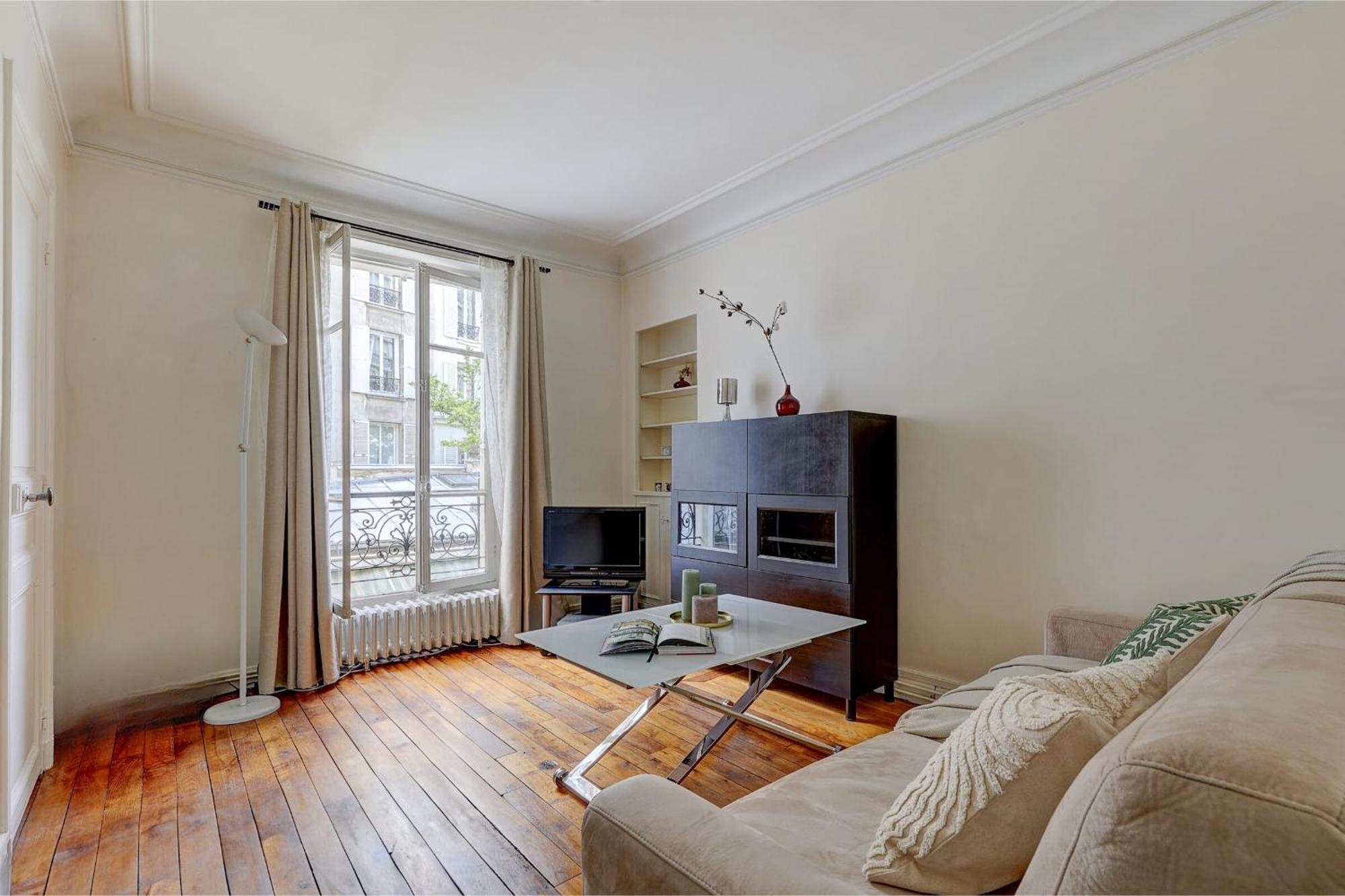 Historic Montparnasse & Jardin Atlantique - Cityapartmentstay Apartment *