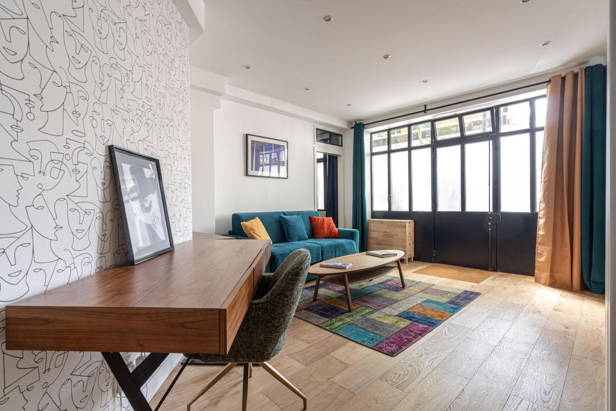Grand Climatise 2br Avec Terrasse Apartment *
