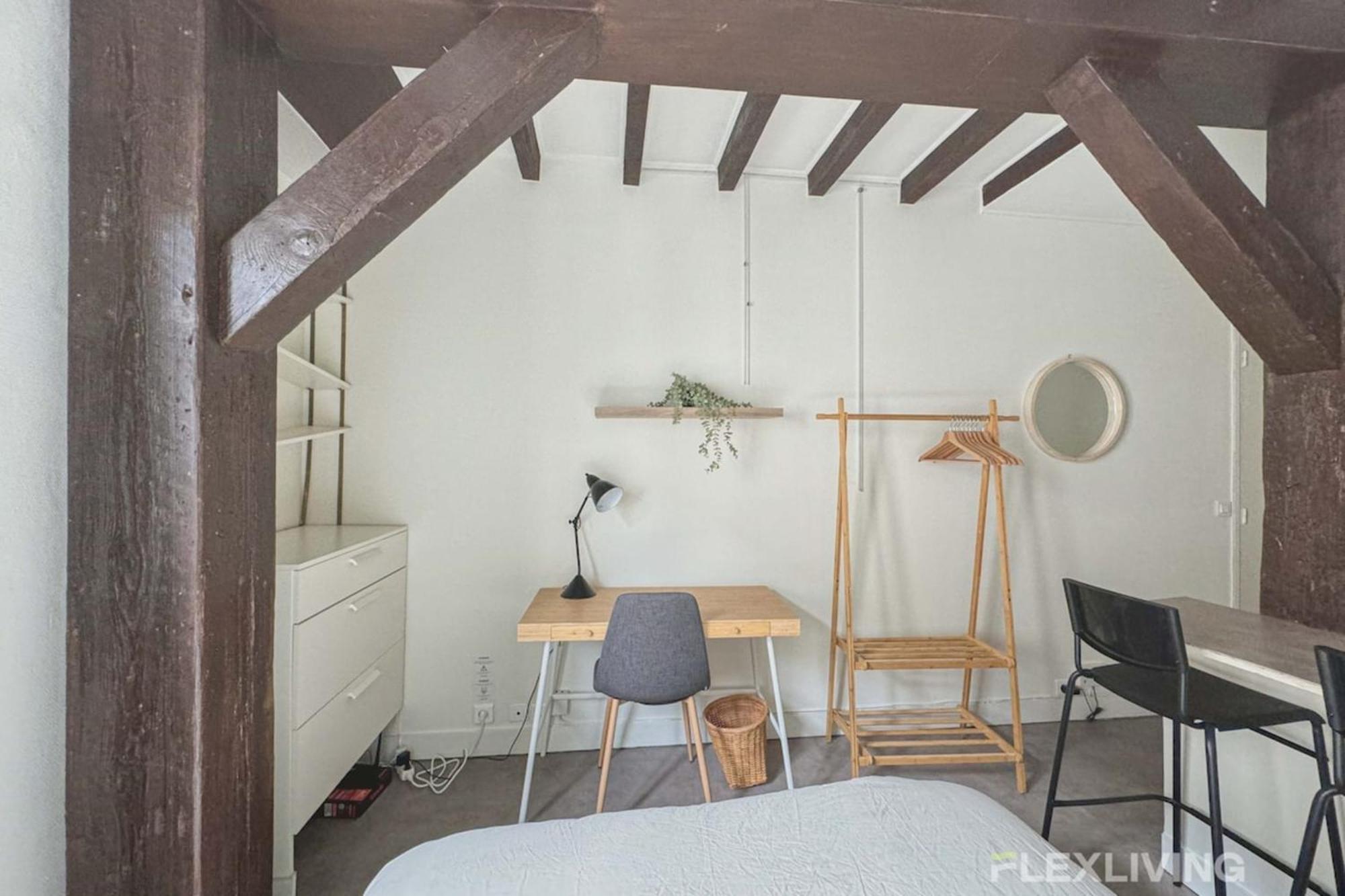 Flexliving - - Tunis * Paris