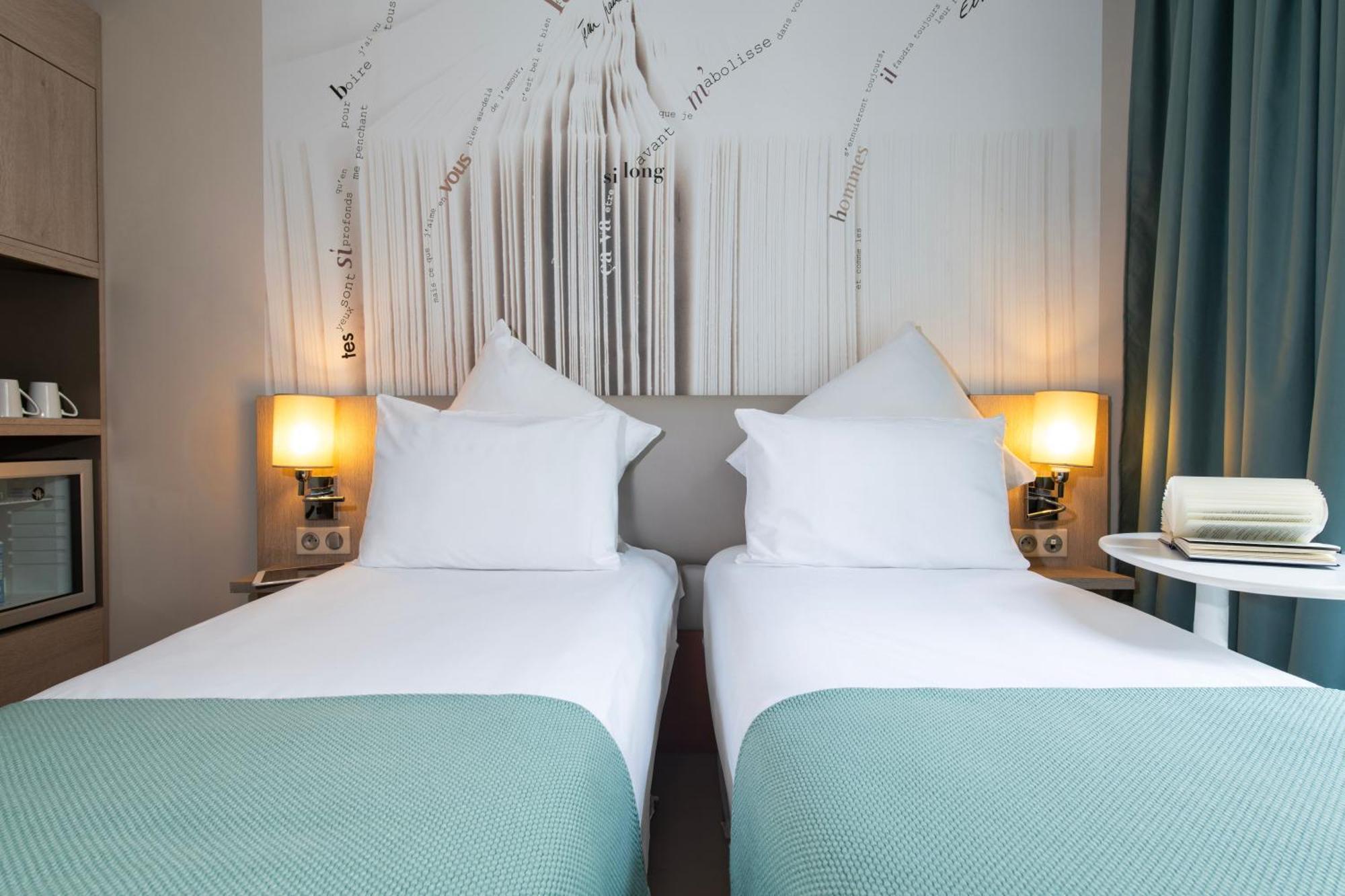 Mercure Montparnasse Raspail 4*