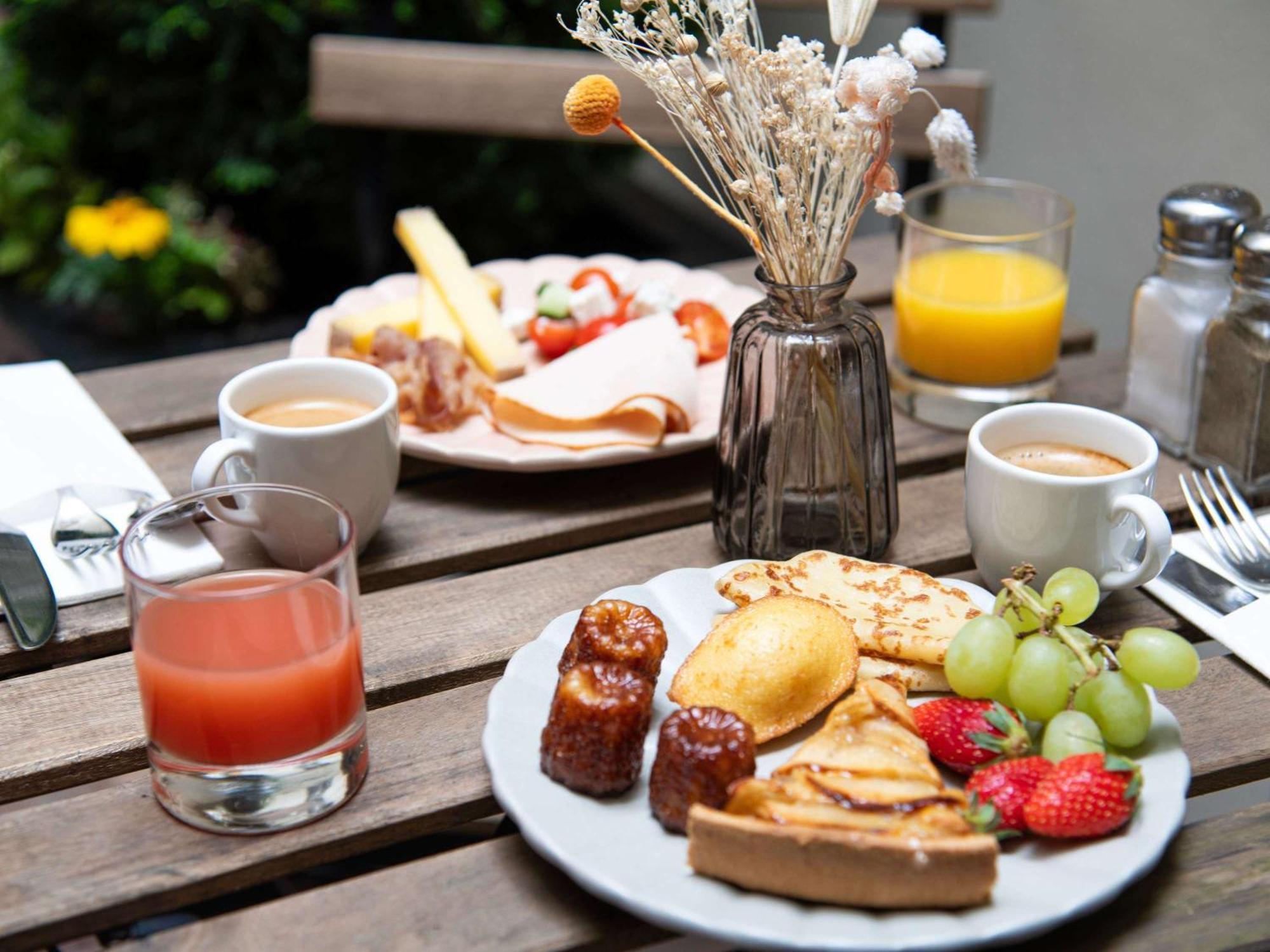Mercure Montparnasse Raspail Paris