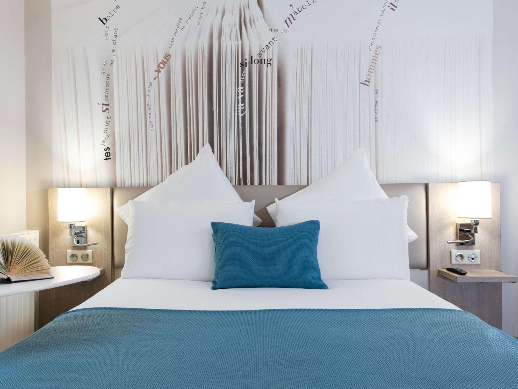 Mercure Montparnasse Raspail Hotel 4*