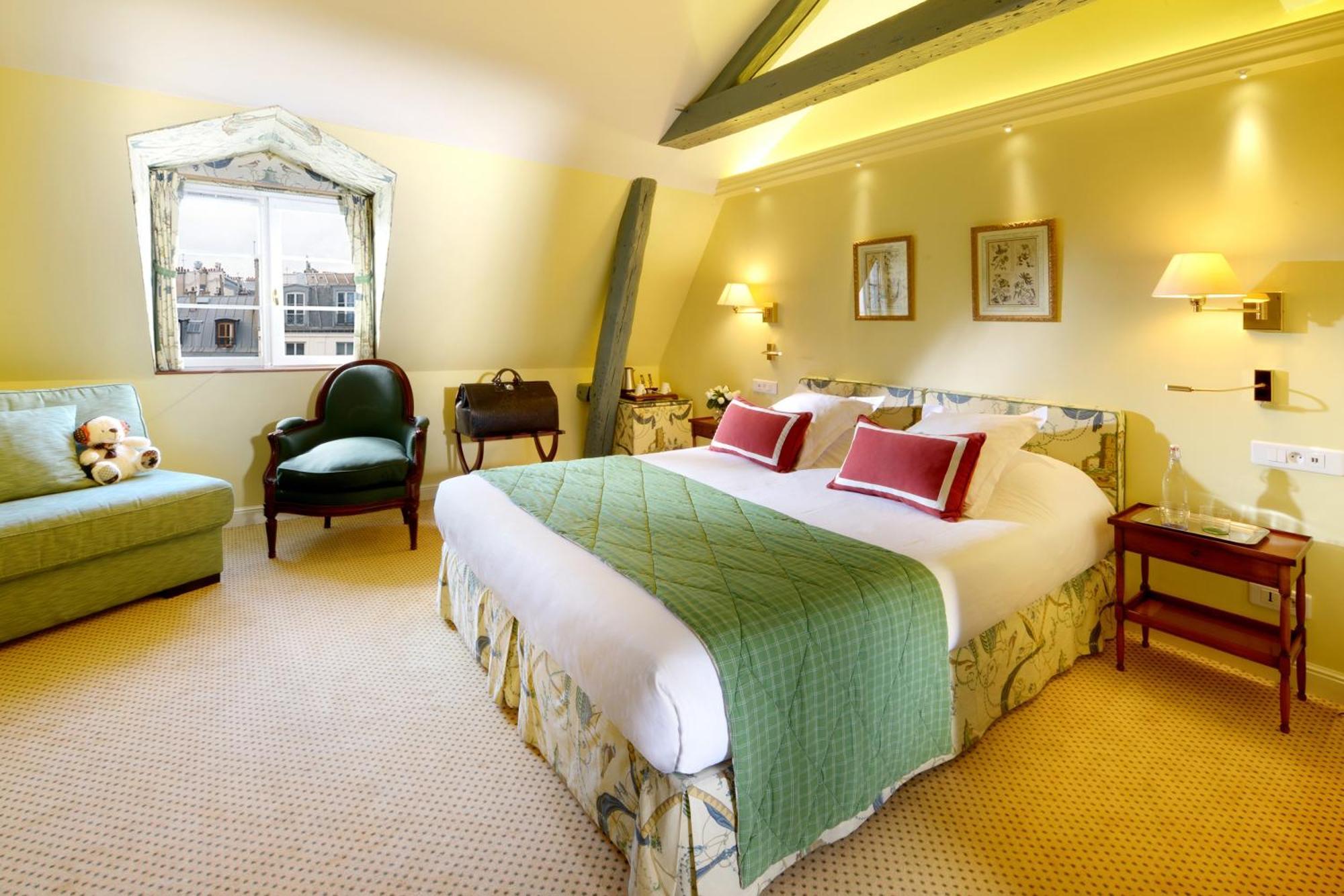 Le Relais Montmartre Hotel