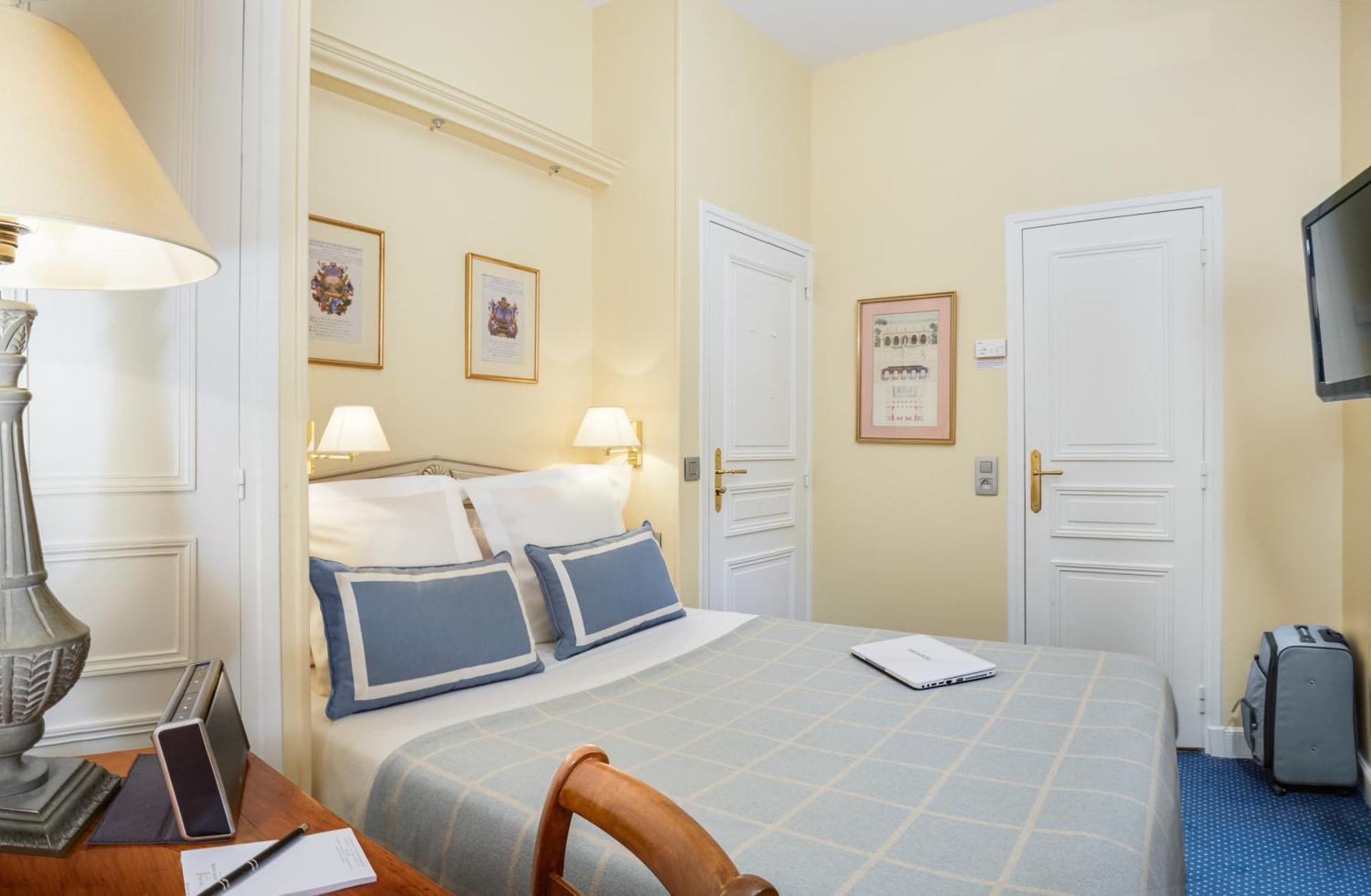 Relais Du Louvre Hotel Paris