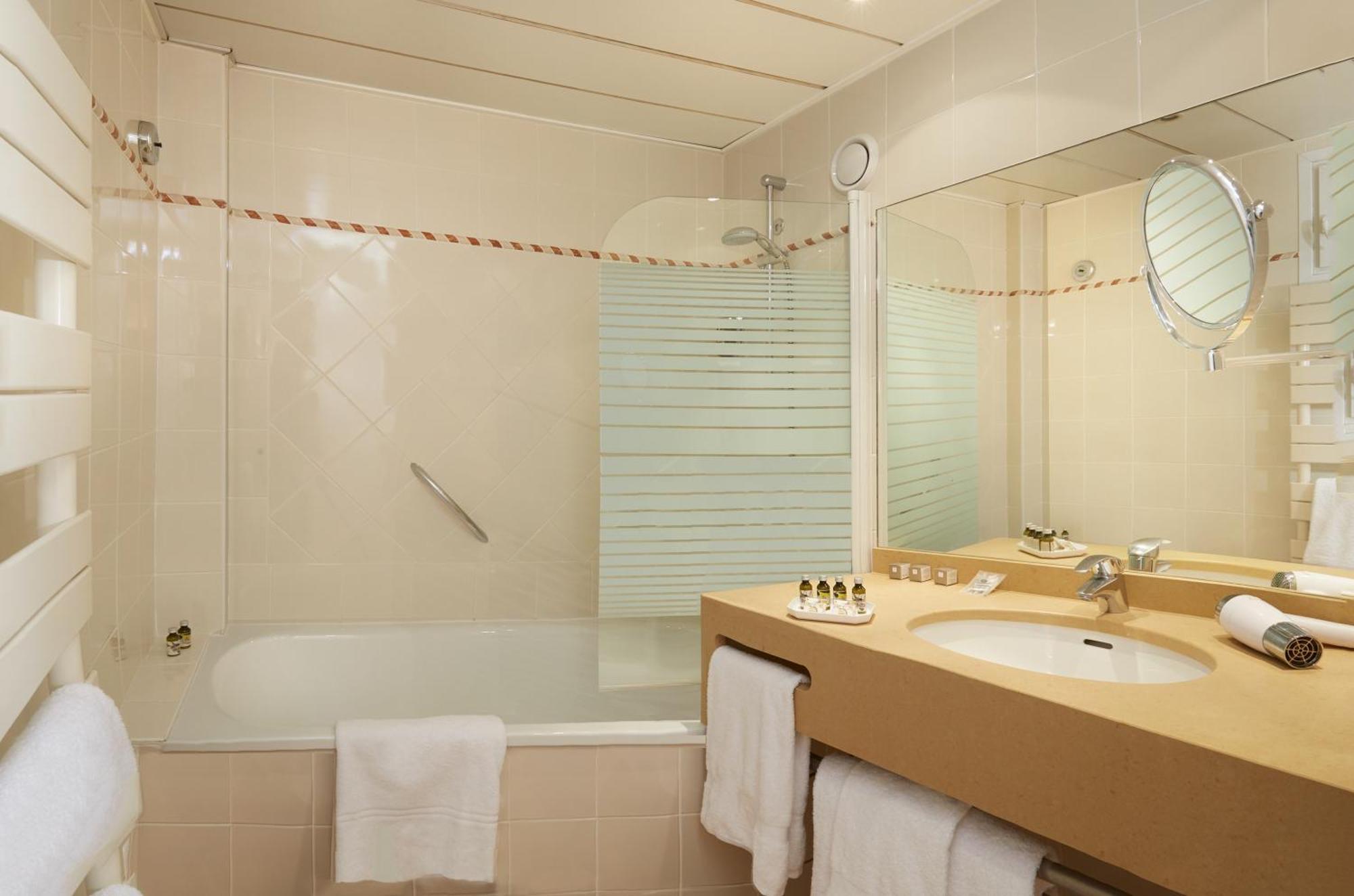 Relais Du Louvre 4* Paris