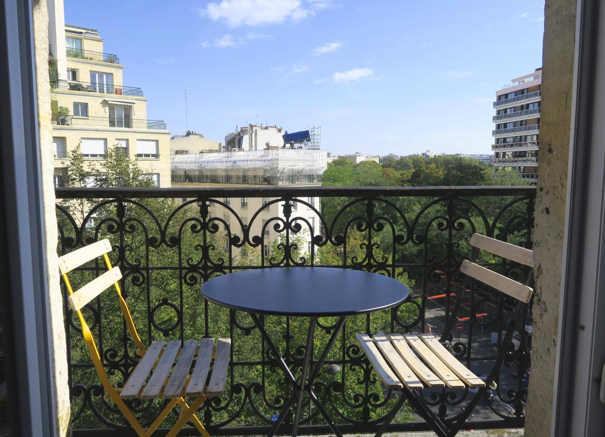 Odessa Montparnasse Hotel 2*