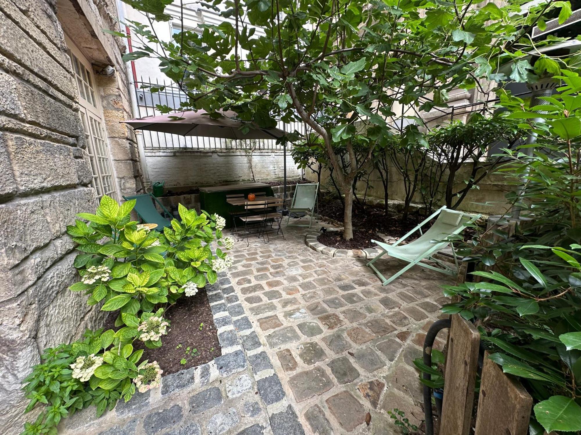 Centre Exclusif Avec Jardin Paris