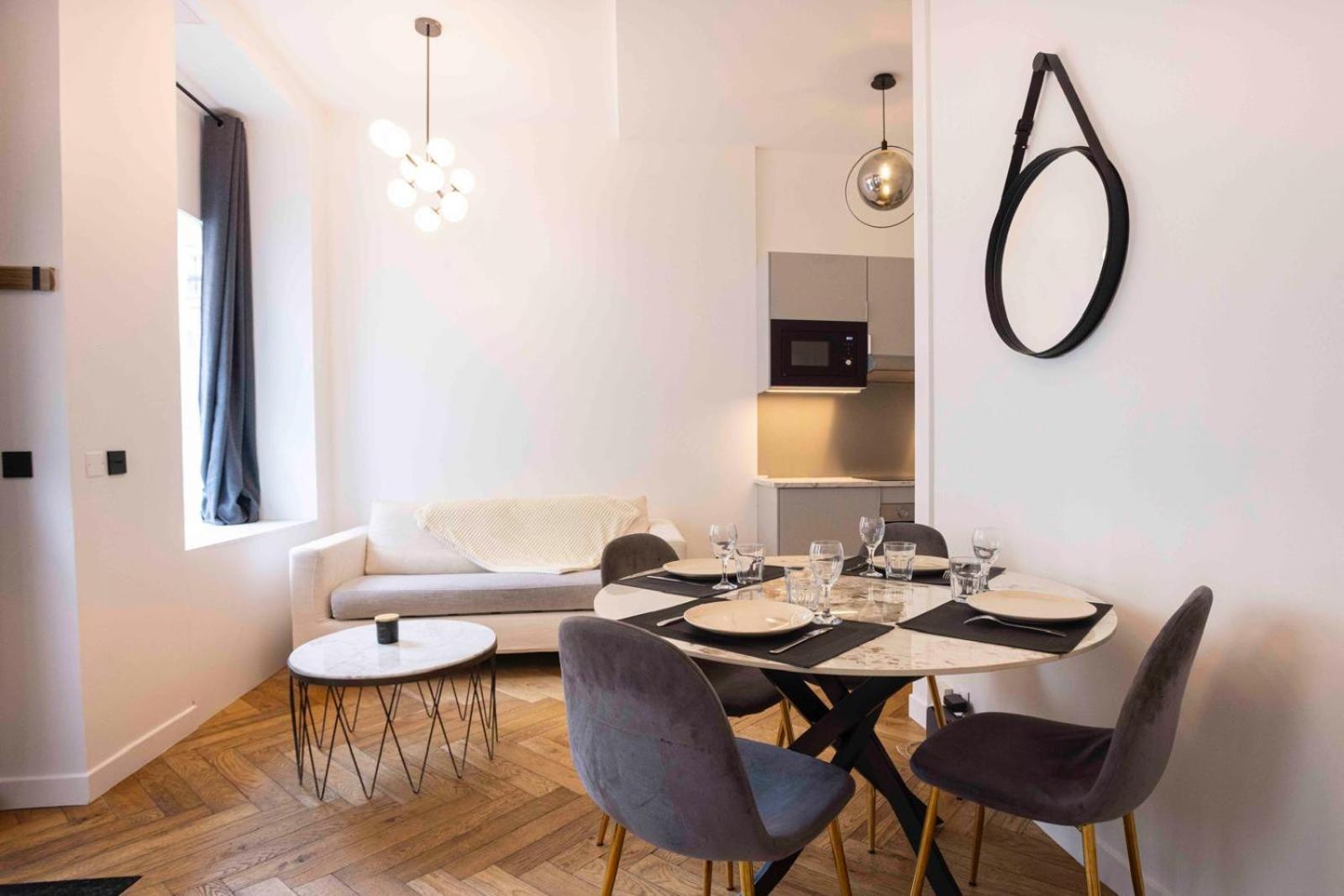 Duplex Au Coeur Du 16 Eme Apartment *