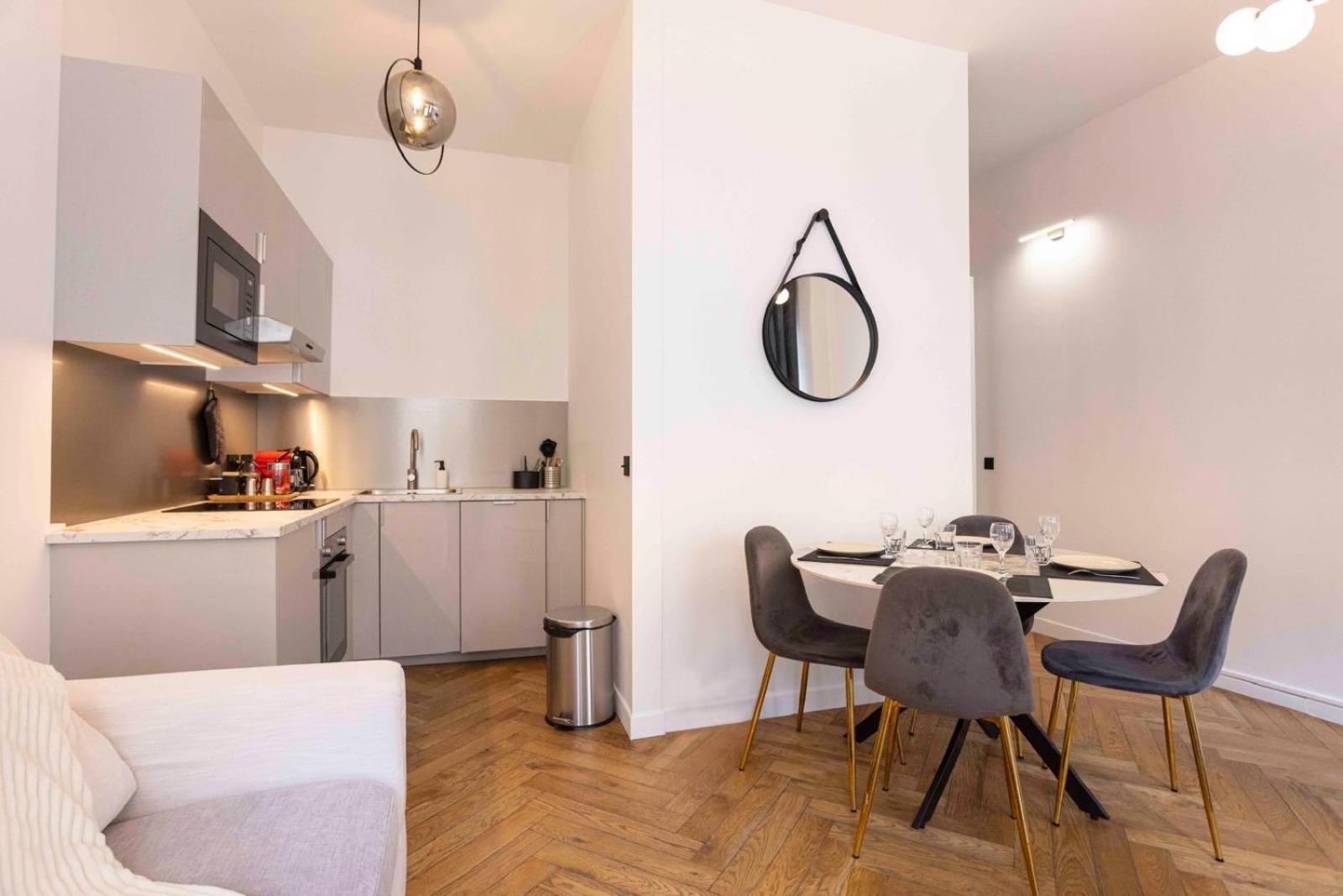 Apartment Duplex Au Coeur Du 16 Eme *