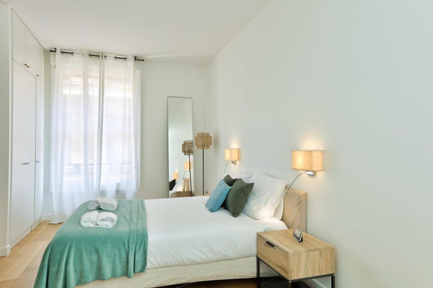 Splendid In The Heart Of The Chic 16th Paris