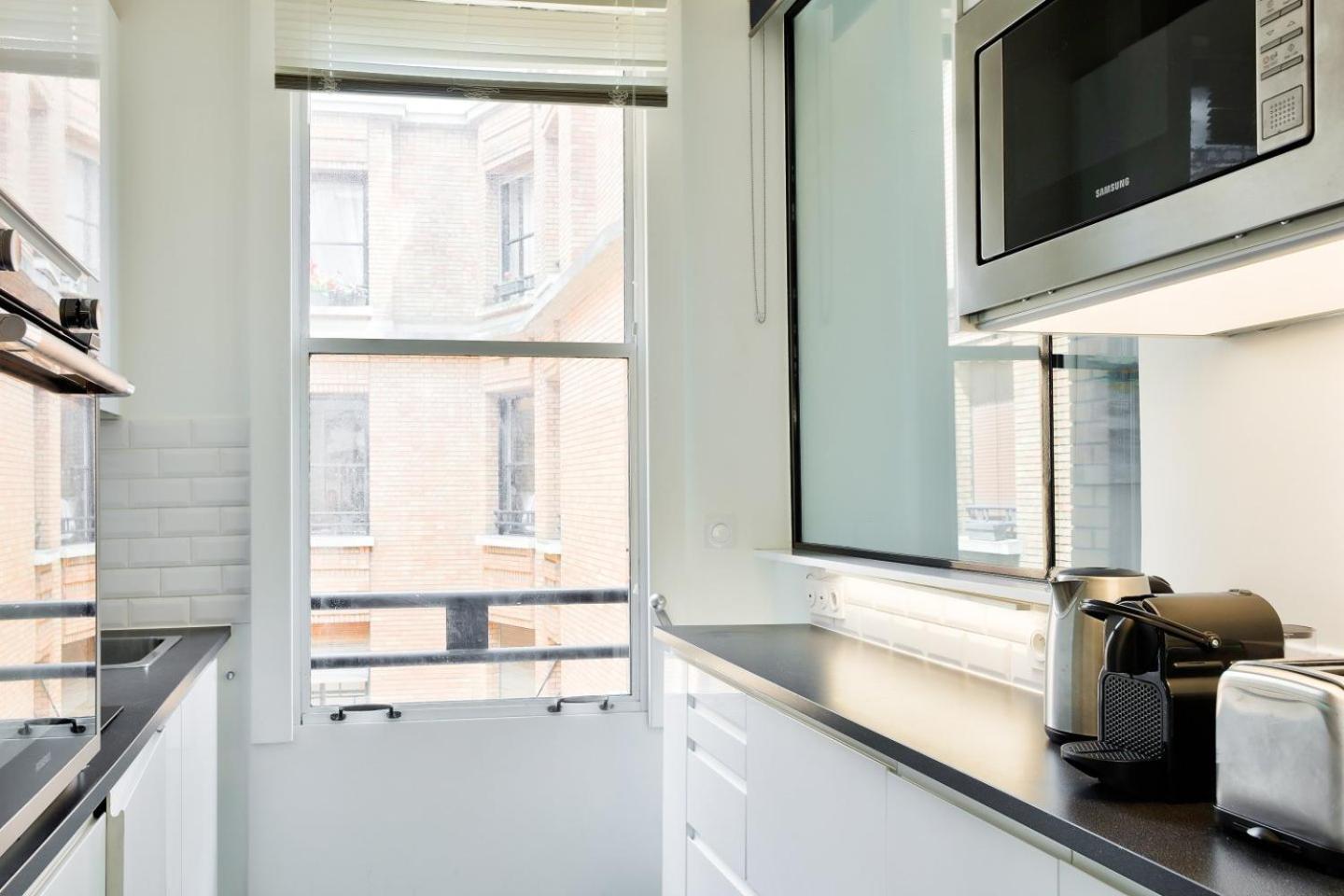 Splendid In The Heart Of The Chic 16th Apartment *