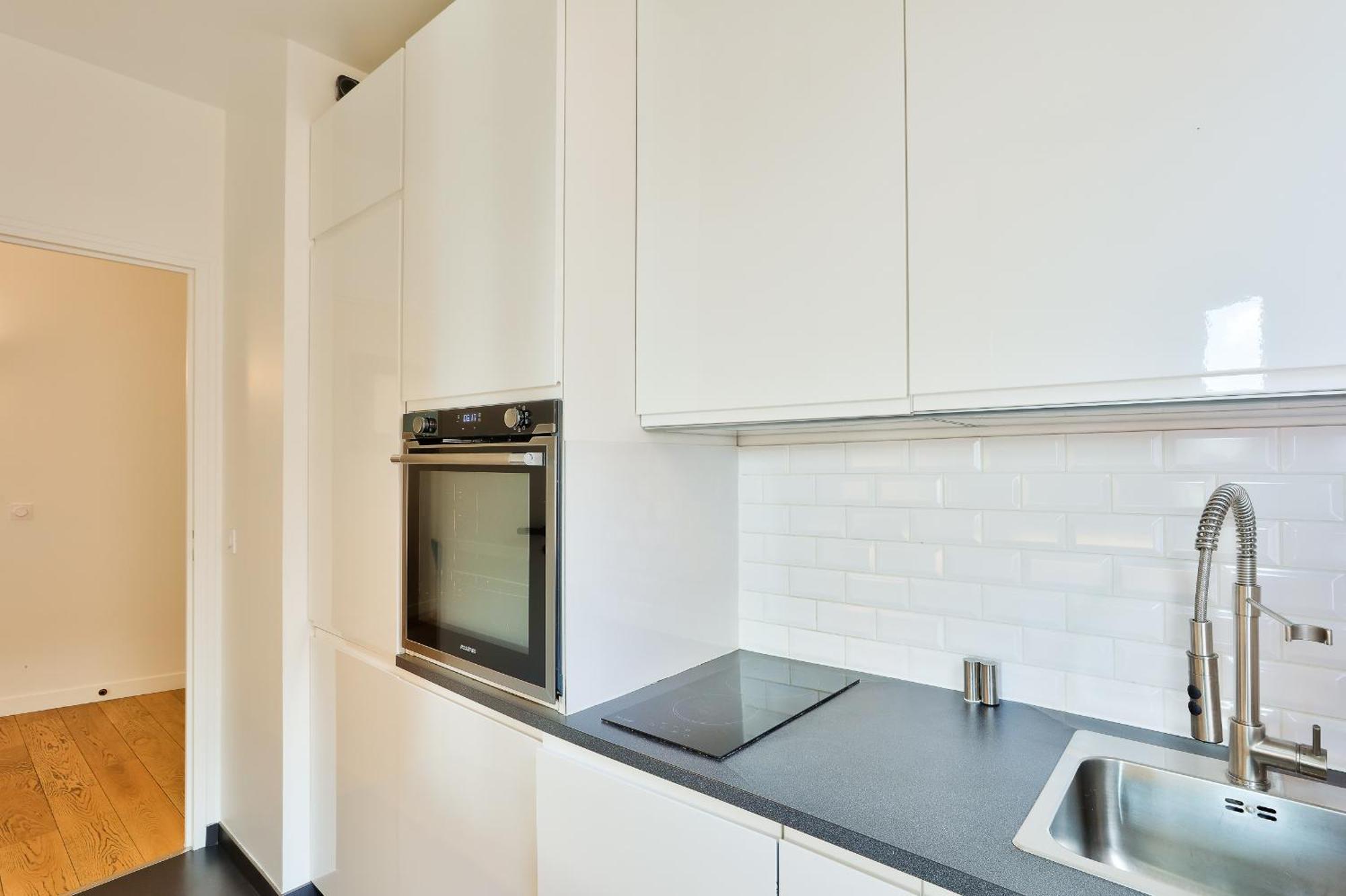 Splendid In The Heart Of The Chic 16th Apartment