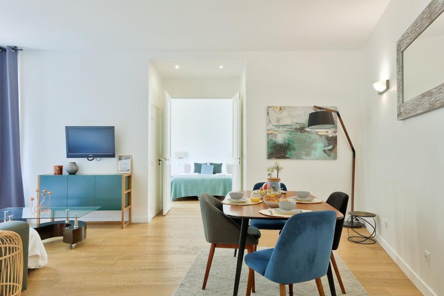 Splendid In The Heart Of The Chic 16th Apartment *