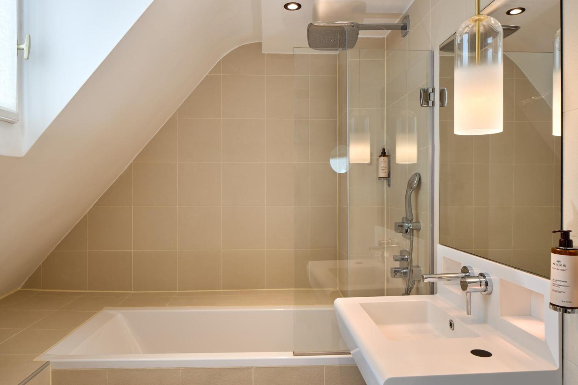 Hotel Elysee Secret