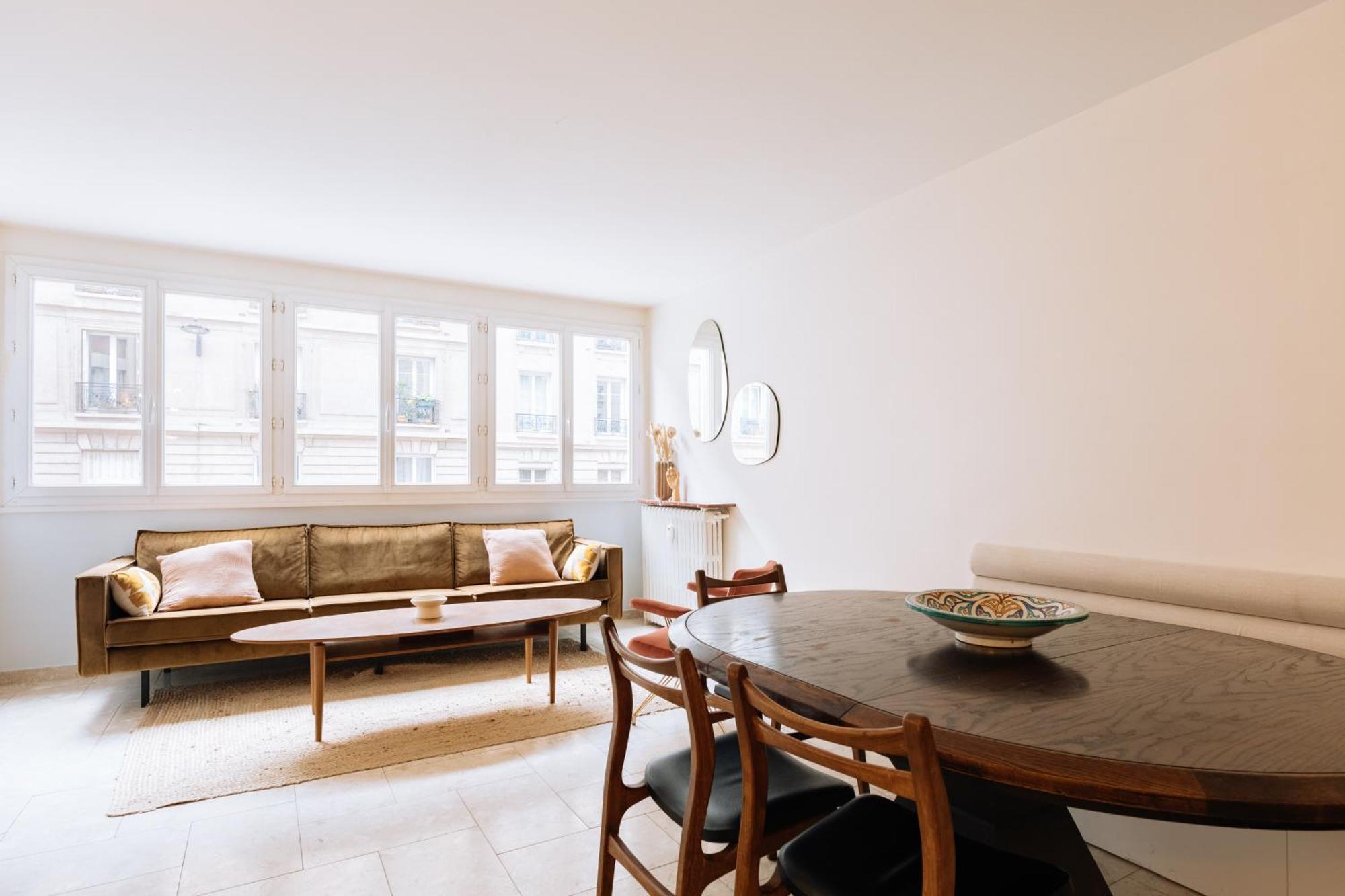 & Spacious For 6 Paris