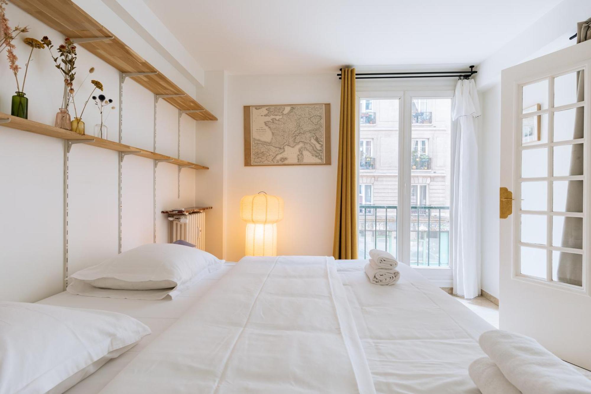 Apartment & Spacious For 6