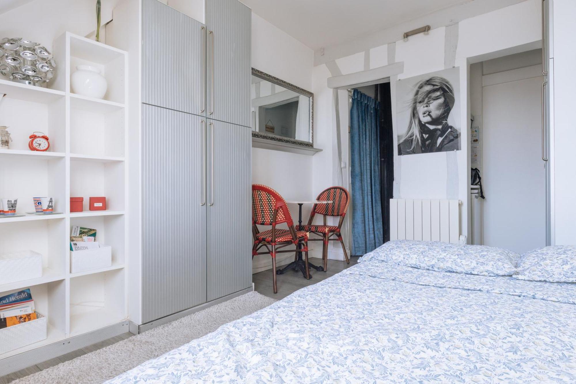 Very For 2 In Apartment *