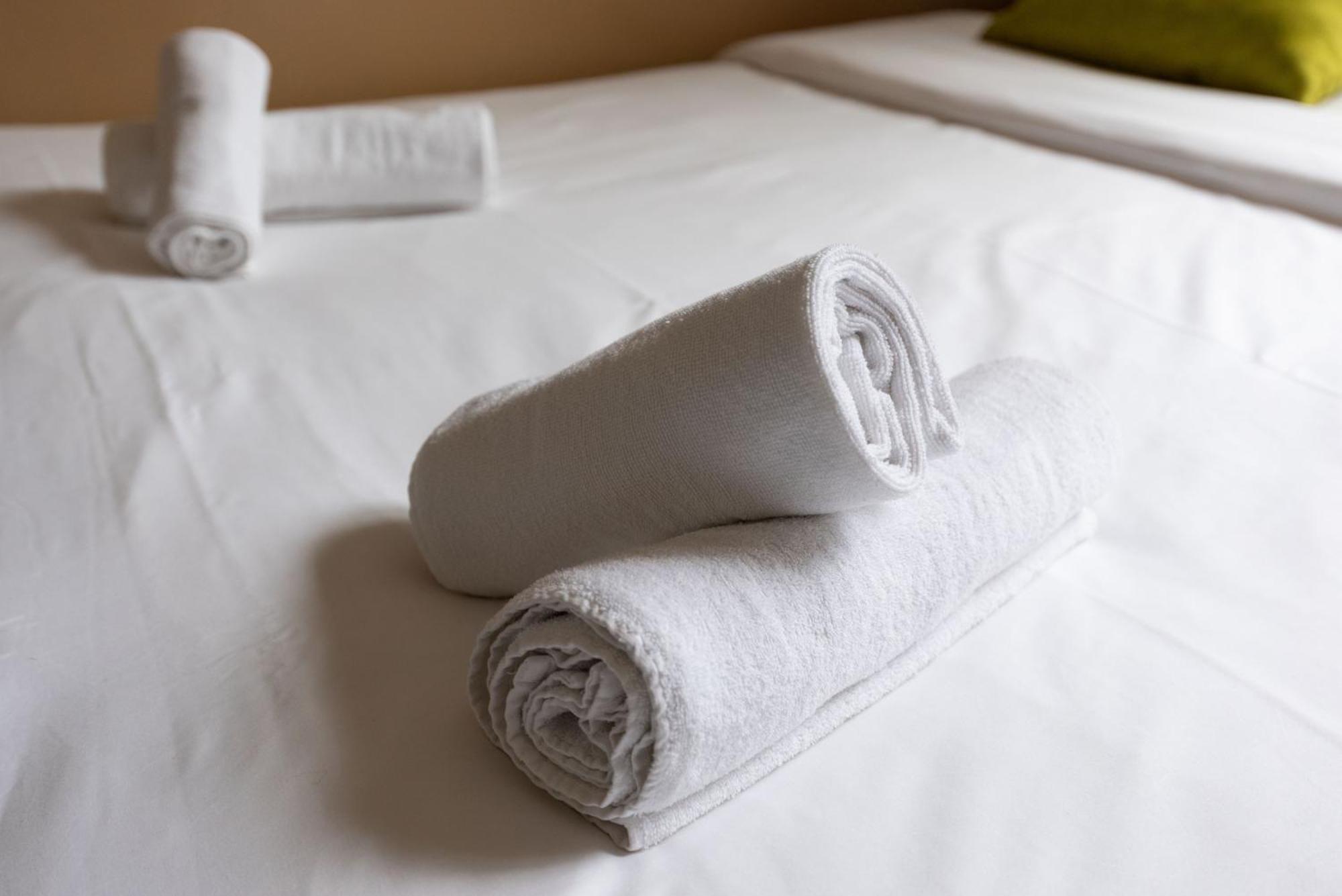 Apartment Pied-a-terre Near Bastille & Voltaire 11th Paris