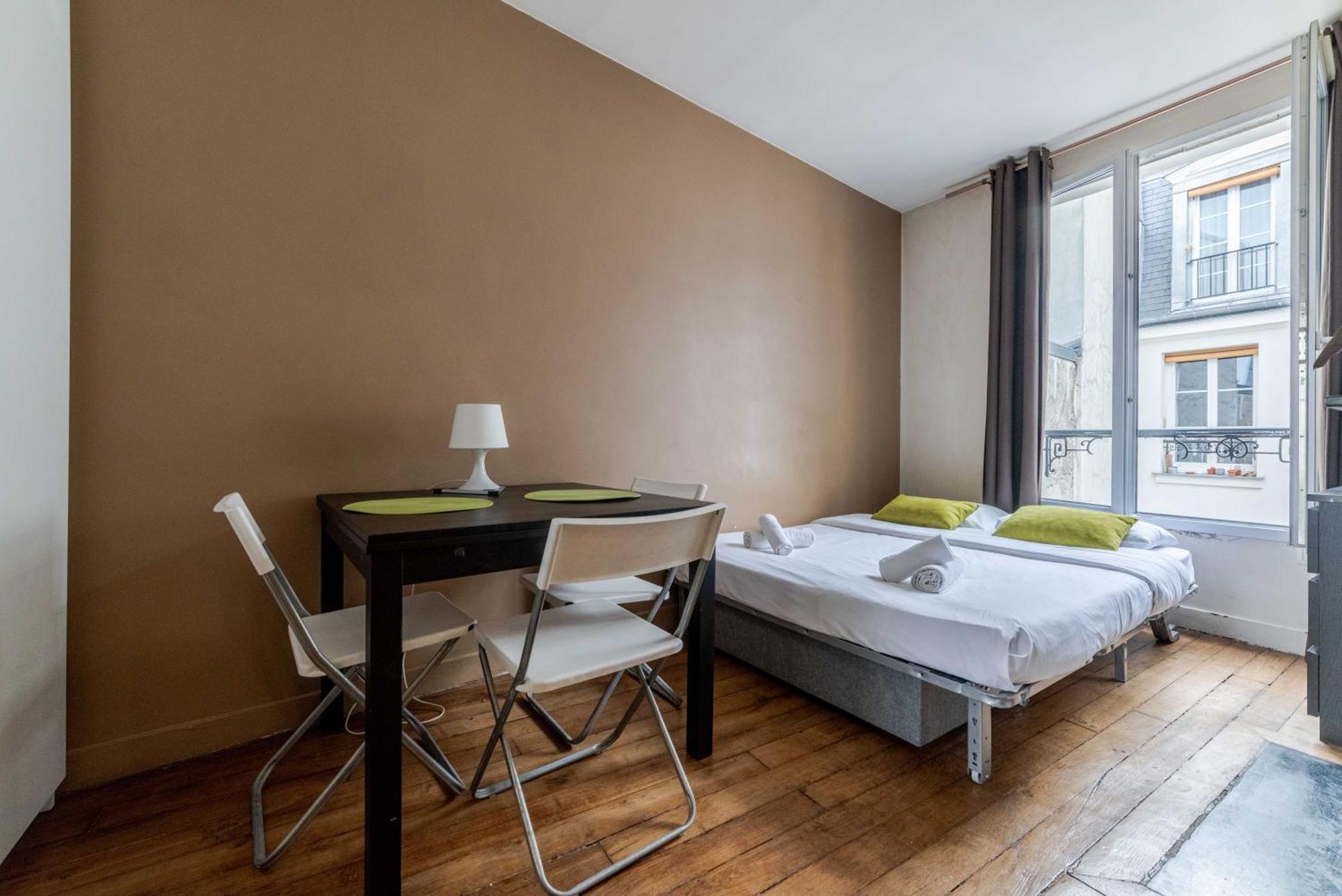 Apartment Pied-a-terre Near Bastille & Voltaire 11th *