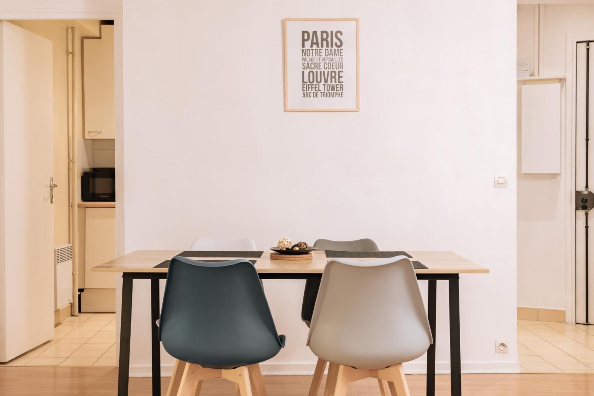 Contemporary 1bd Saint Lazare! Apartment Paris